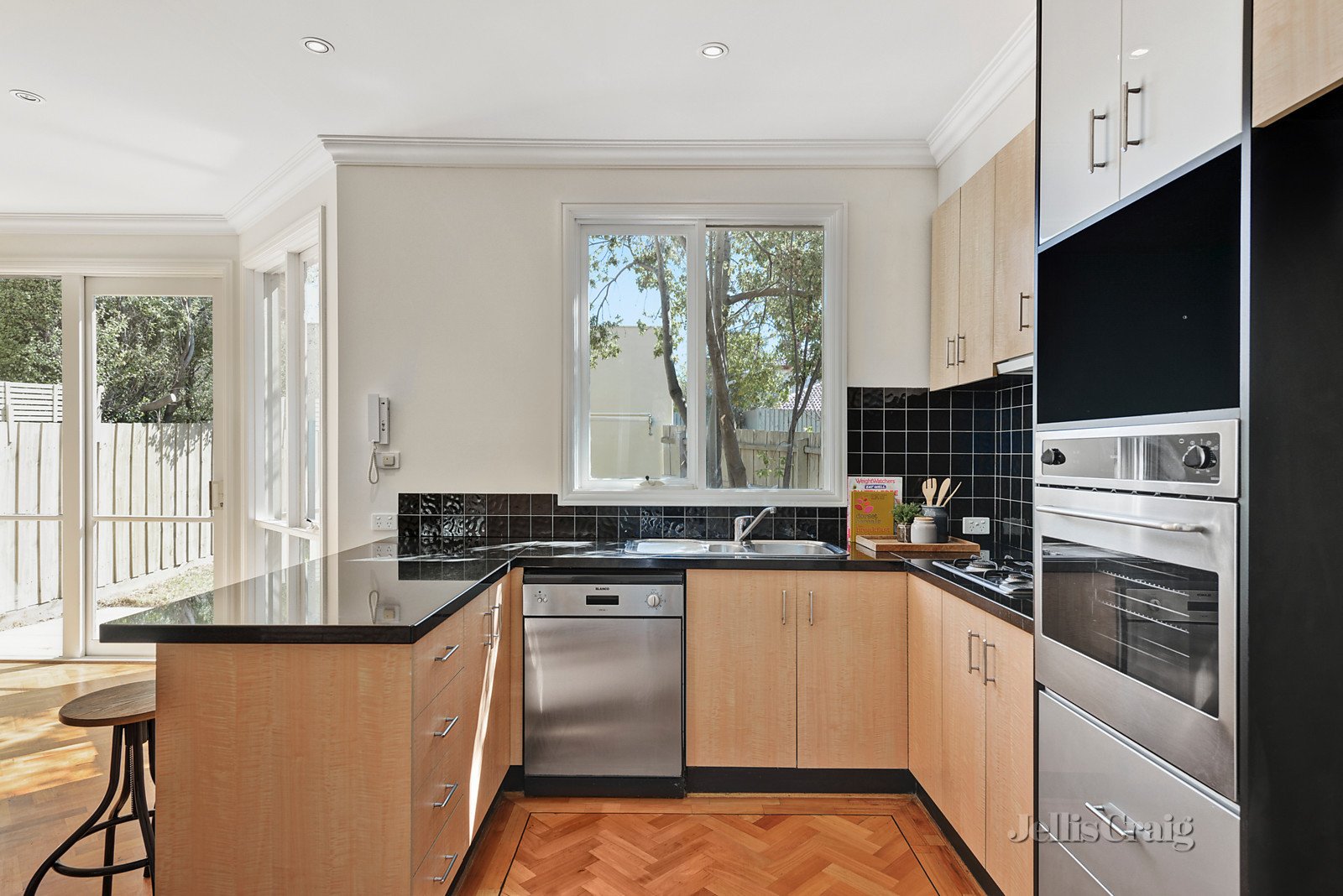 319 Murrumbeena Road, Murrumbeena image 4