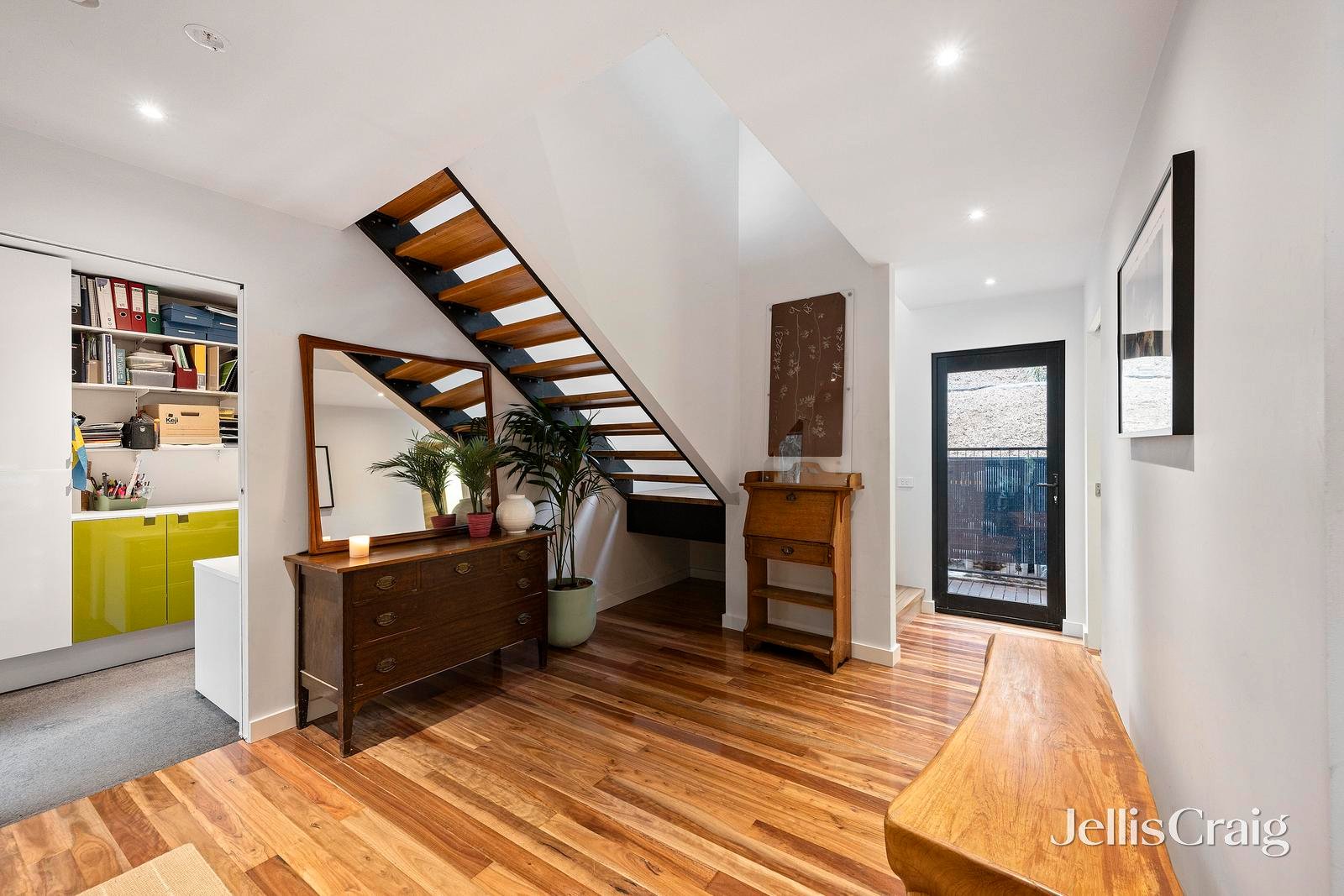 319 Oban Road, Donvale image 9