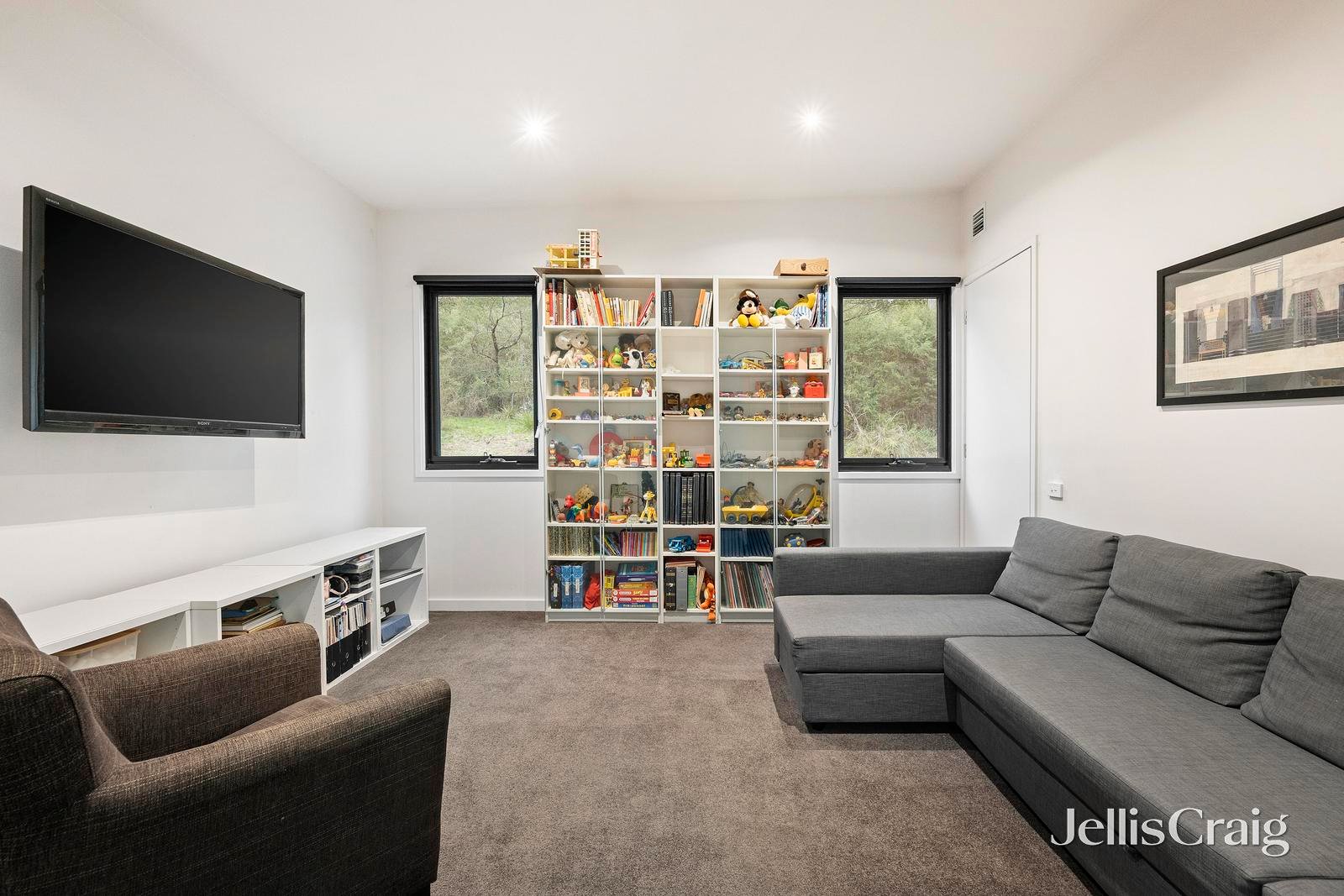 319 Oban Road, Donvale image 10