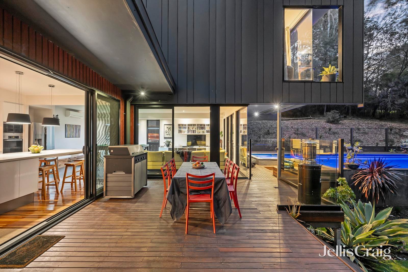 319 Oban Road, Donvale image 18