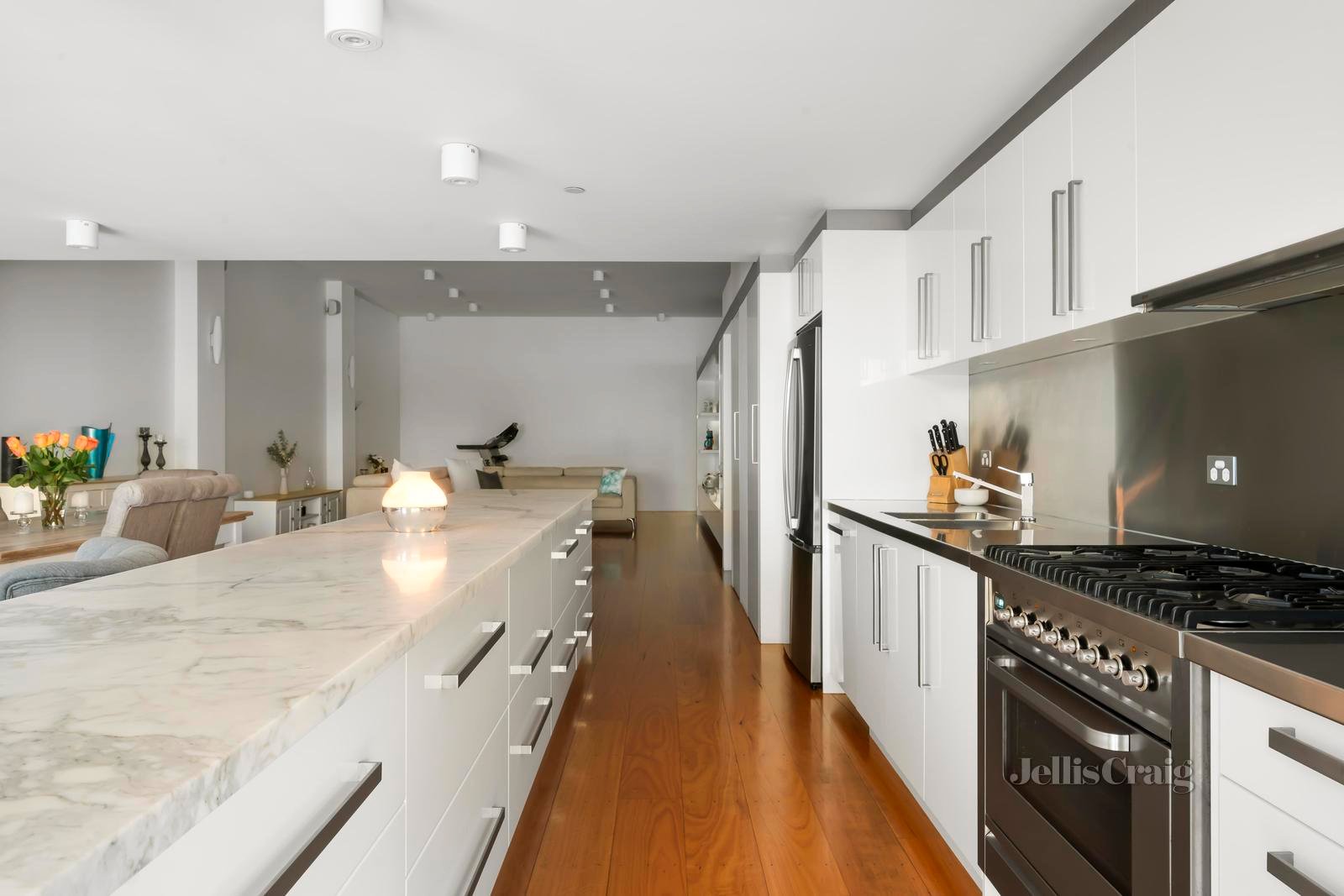 3/190 Graham Street, Port Melbourne image 3