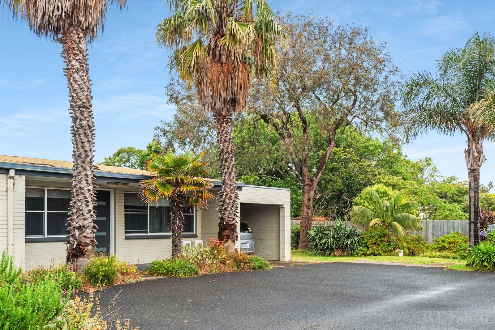 Property Gallery Thumbnail 2