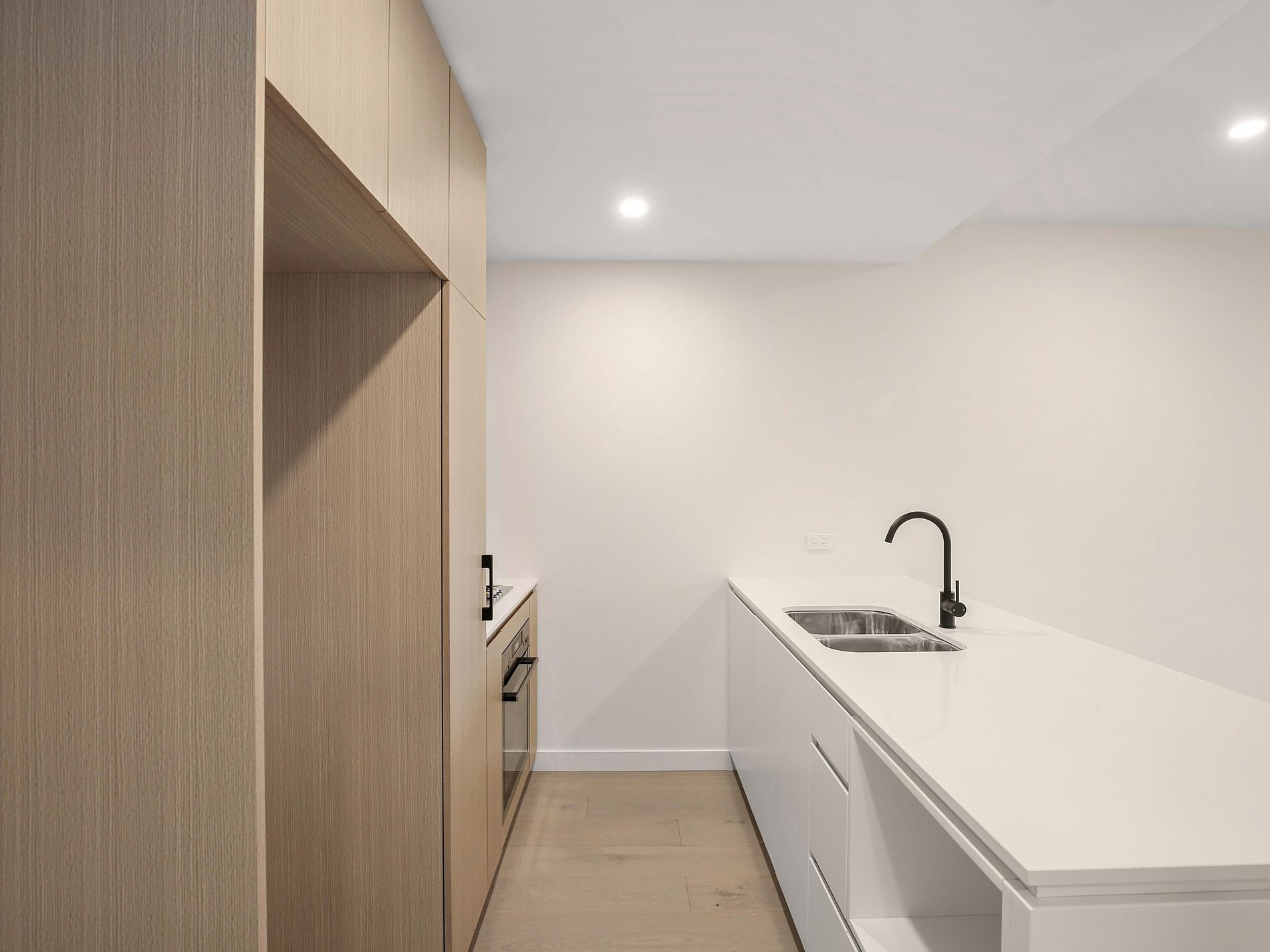 319/45 Linden Avenue, Ivanhoe image 2