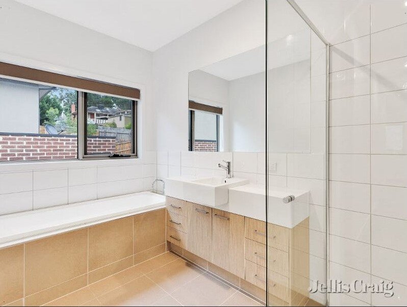 3/198 Sherbourne Road, Eltham image 8