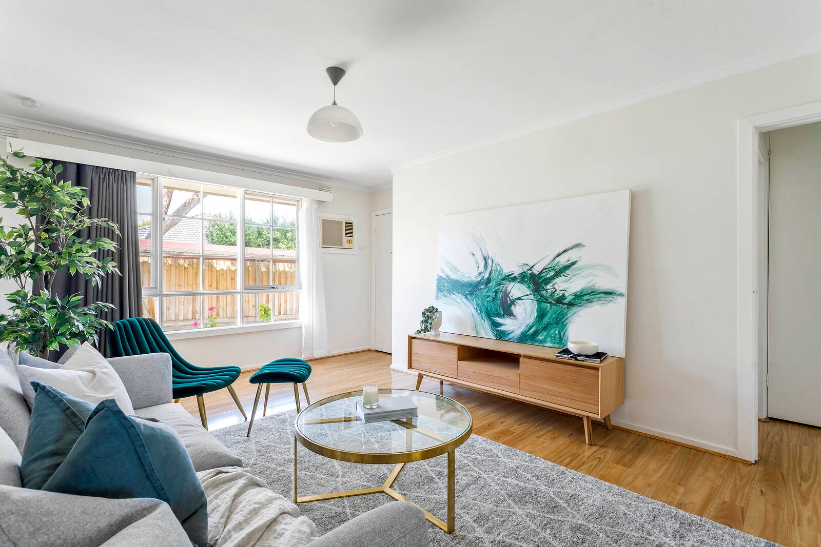 Property Gallery Thumbnail 3