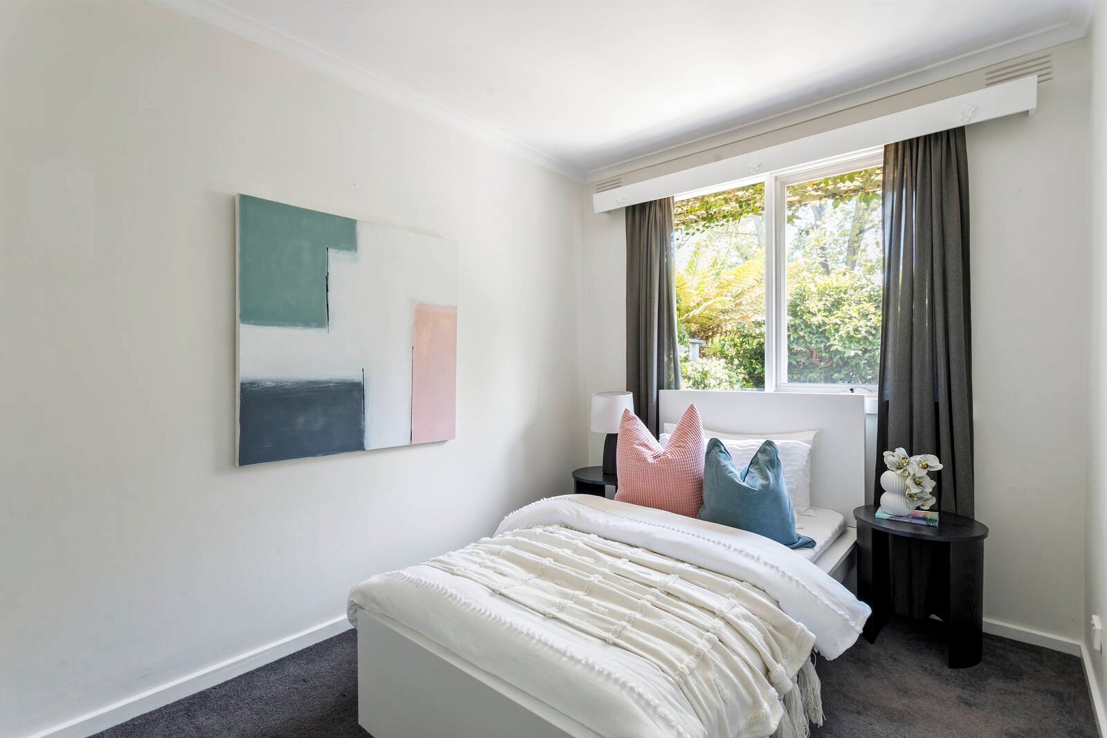 Property Gallery Thumbnail 9