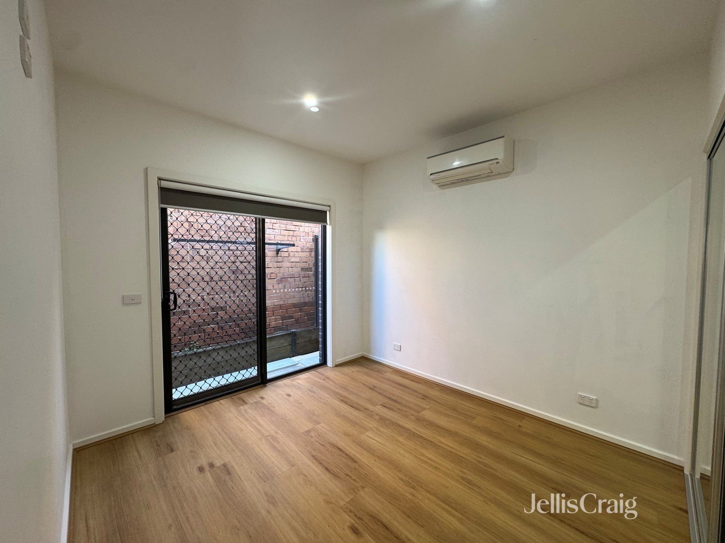 3/1A Balmoral Avenue, Brunswick East image 2