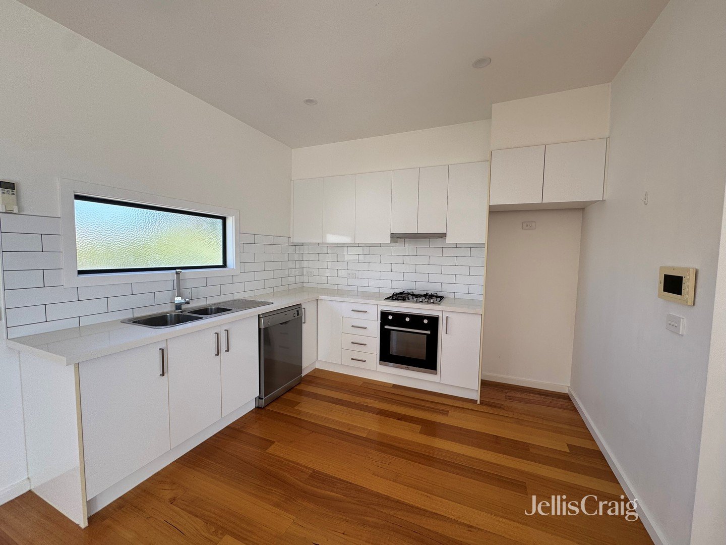 3/1A Balmoral Avenue, Brunswick East image 3