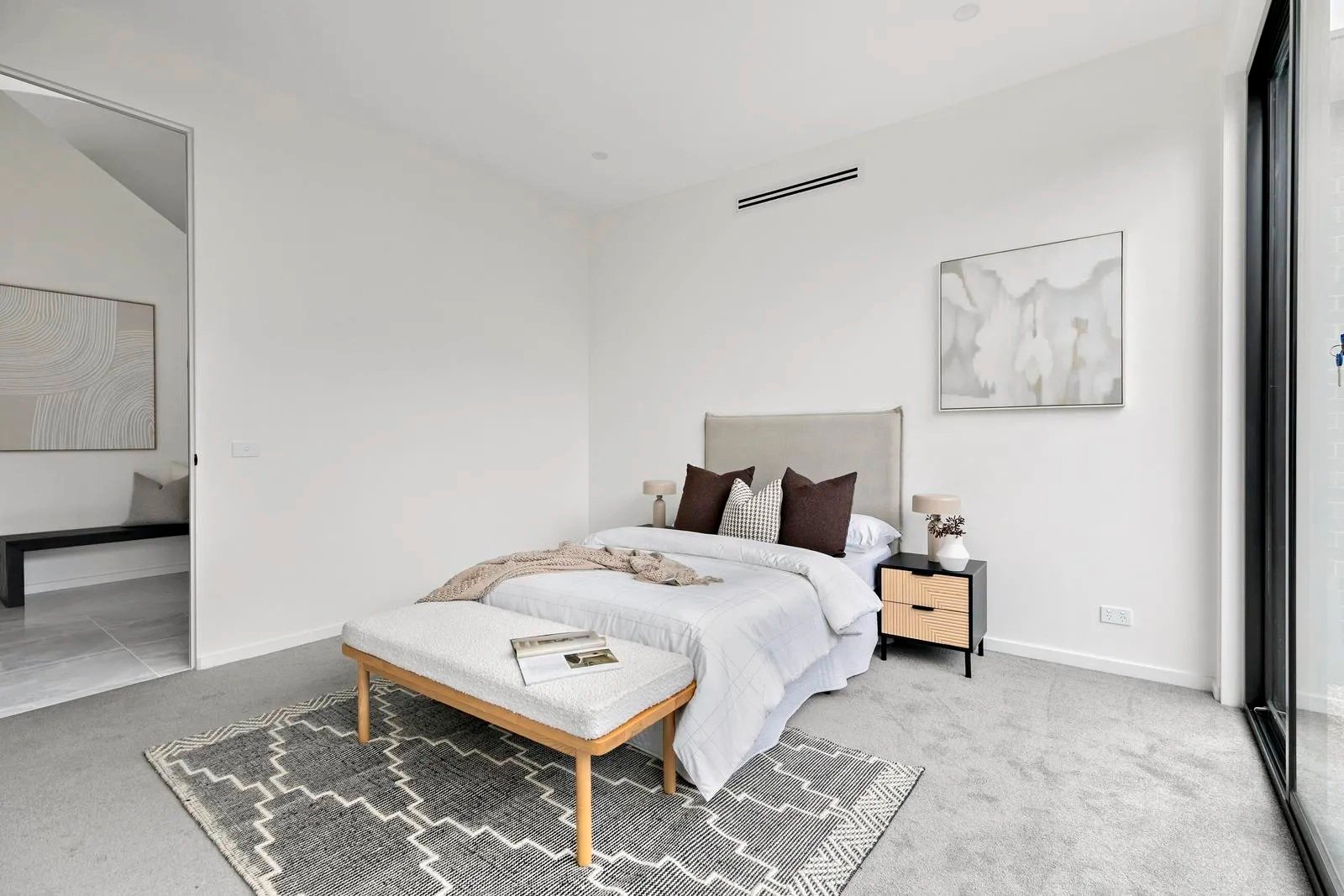 31A Graves Street, Essendon image 11