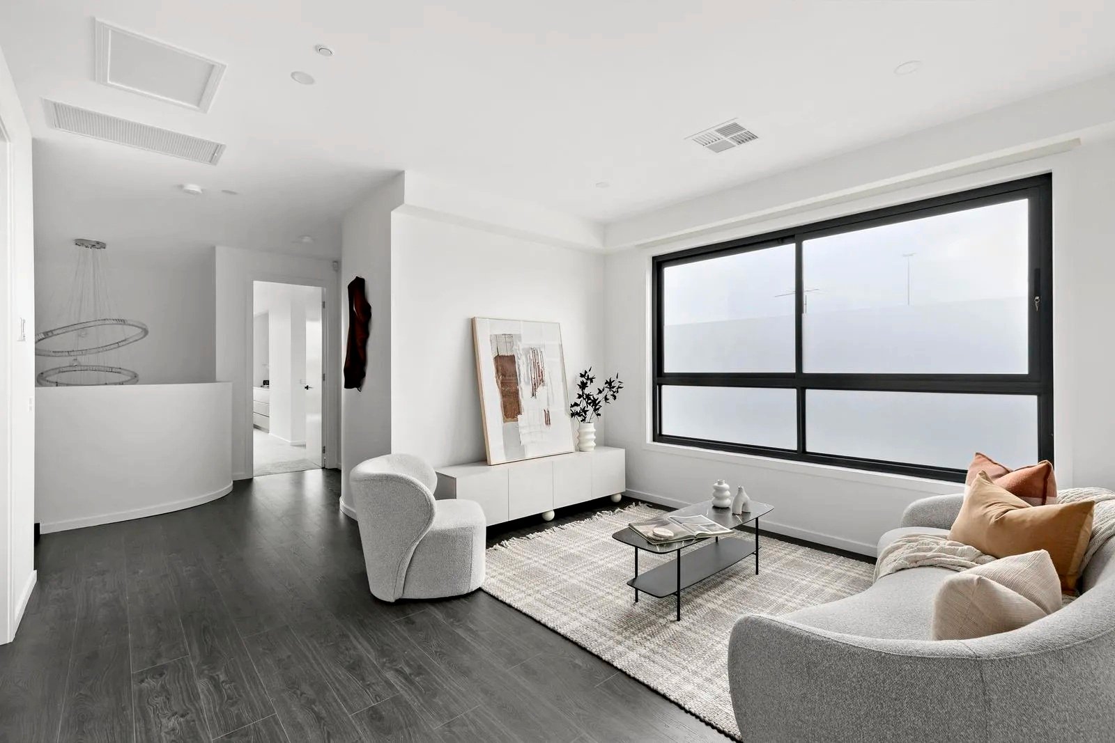 31A Graves Street, Essendon image 8