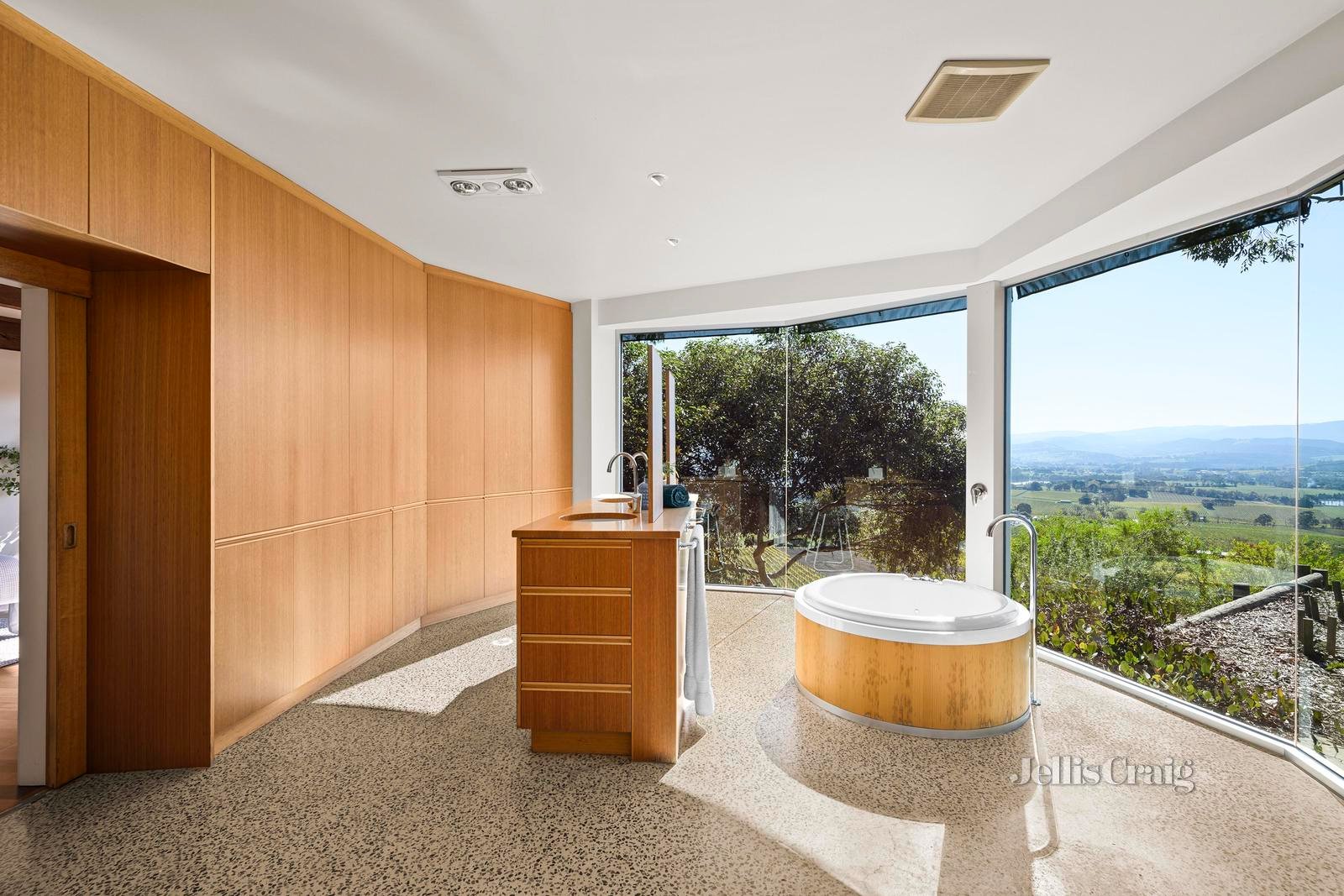 31A Maddens Lane, Gruyere image 11