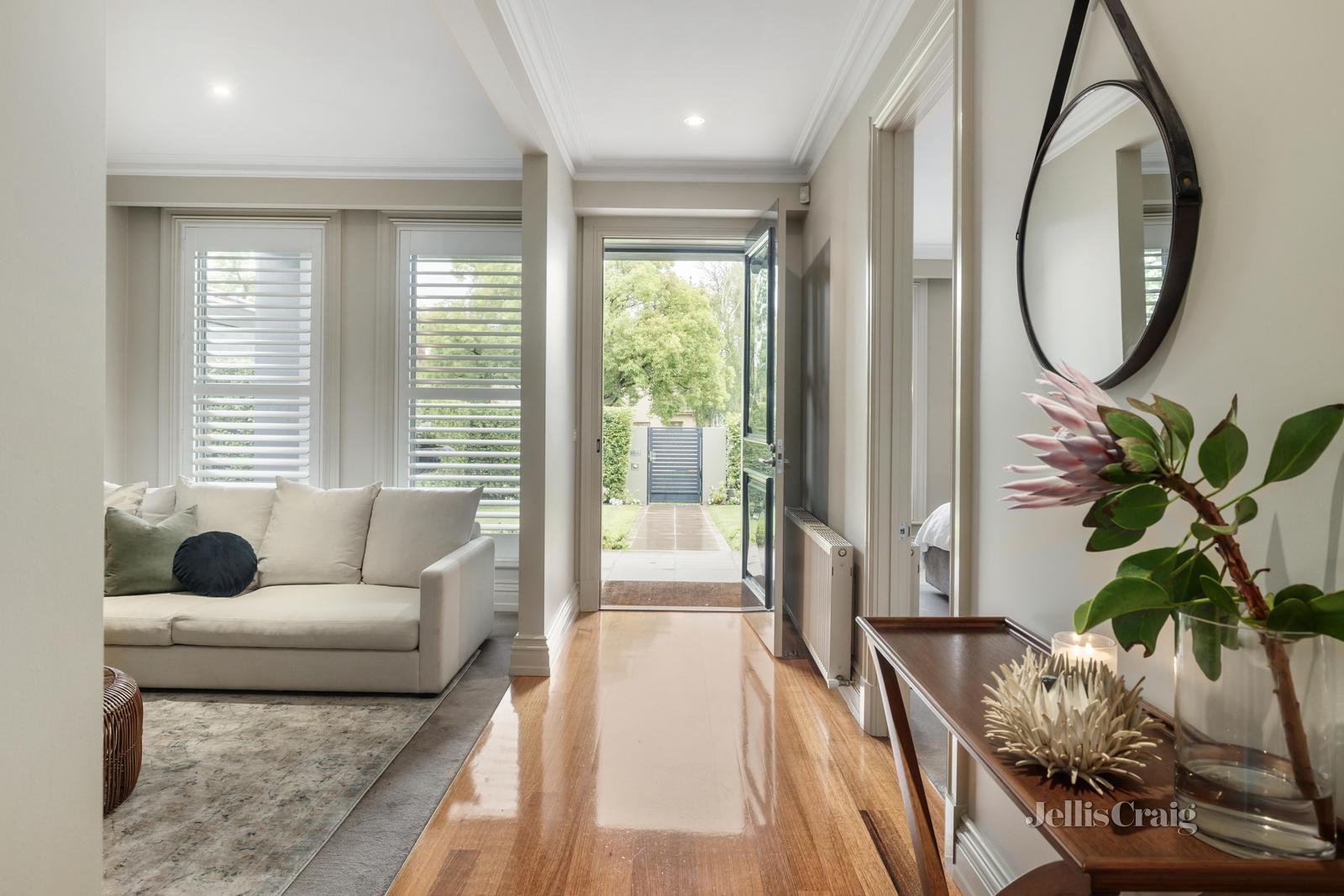 31A Myrniong Grove, Hawthorn East image 2