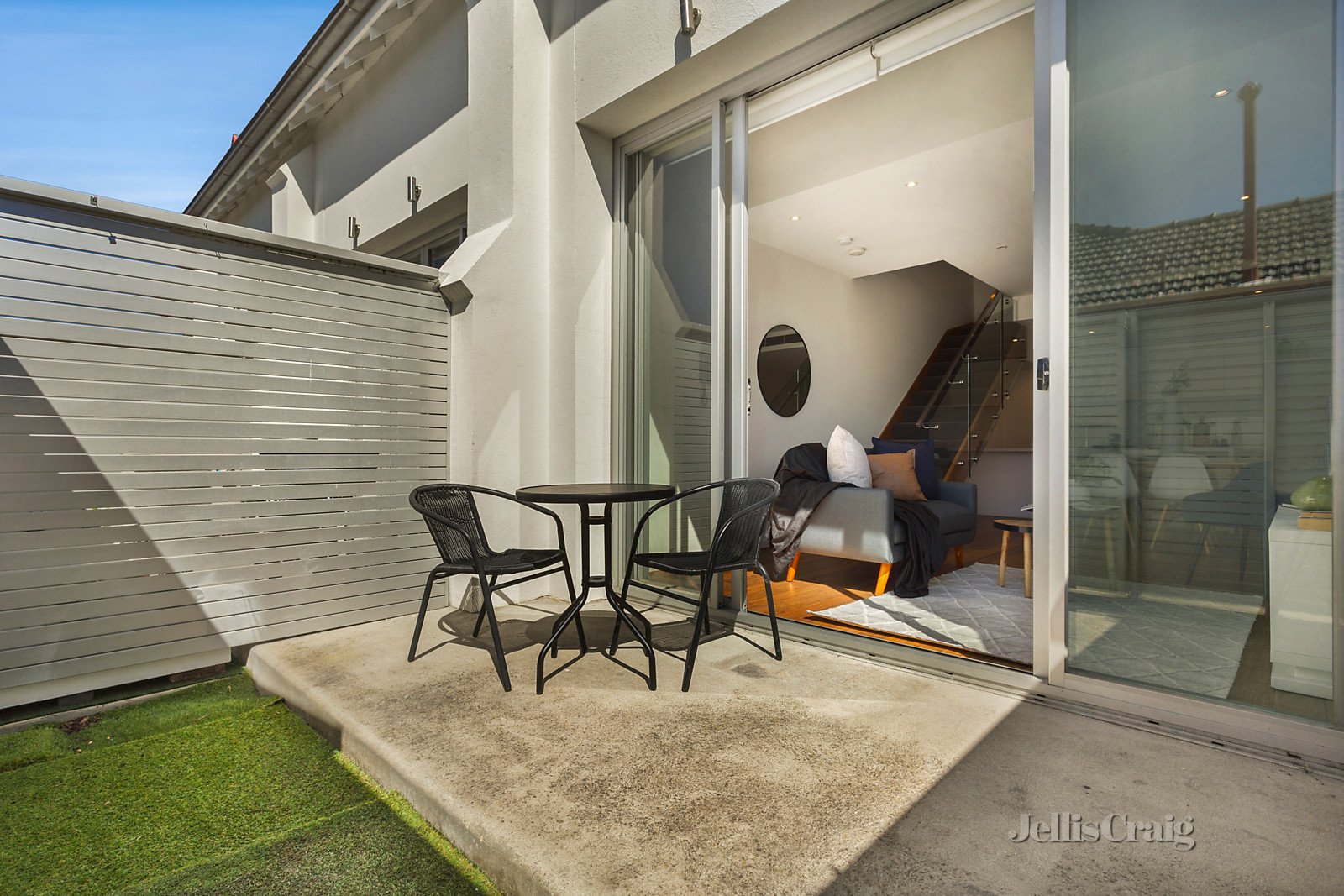 3/1c Berry Street, Essendon North image 2