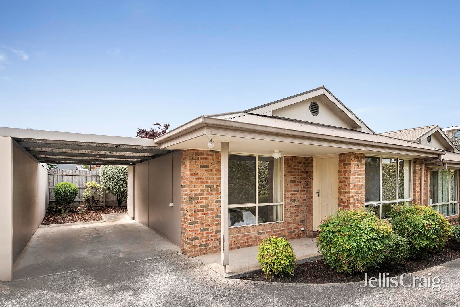 3/2-4 Lusher Road, Croydon image 1
