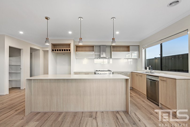 32 Abbeygate Drive, Werribee image 3
