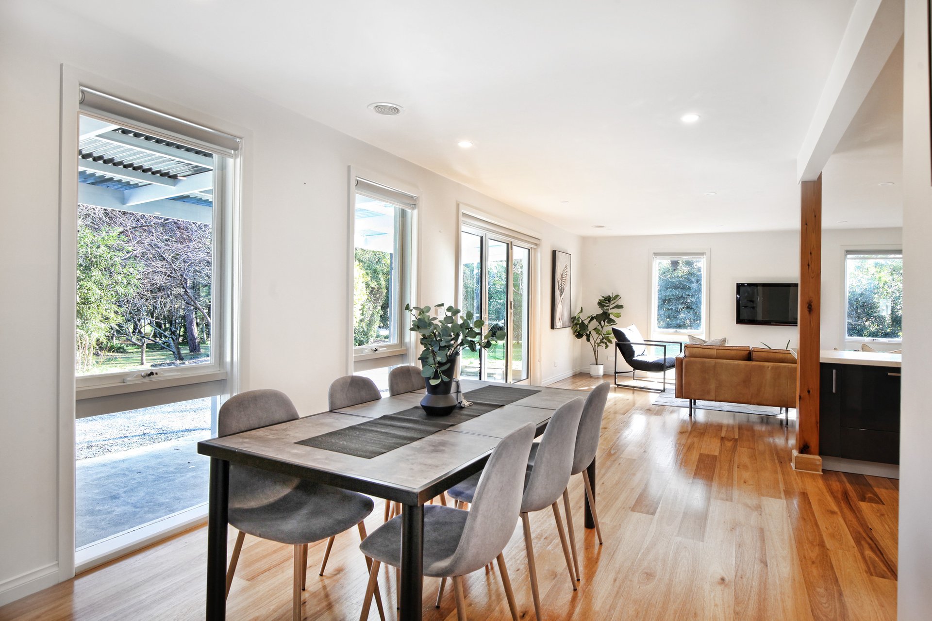 Property Gallery Thumbnail 5