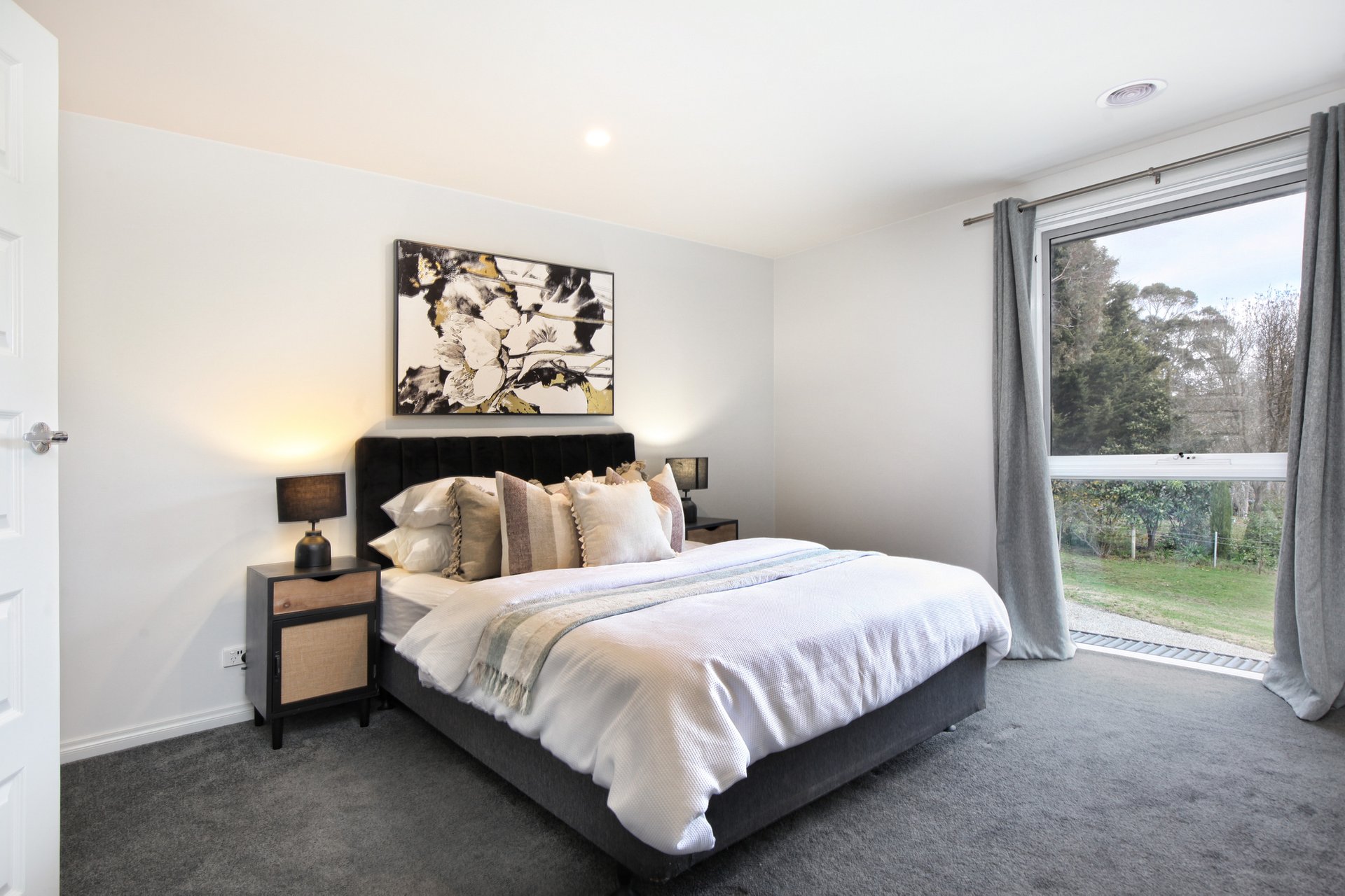 Property Gallery Thumbnail 11