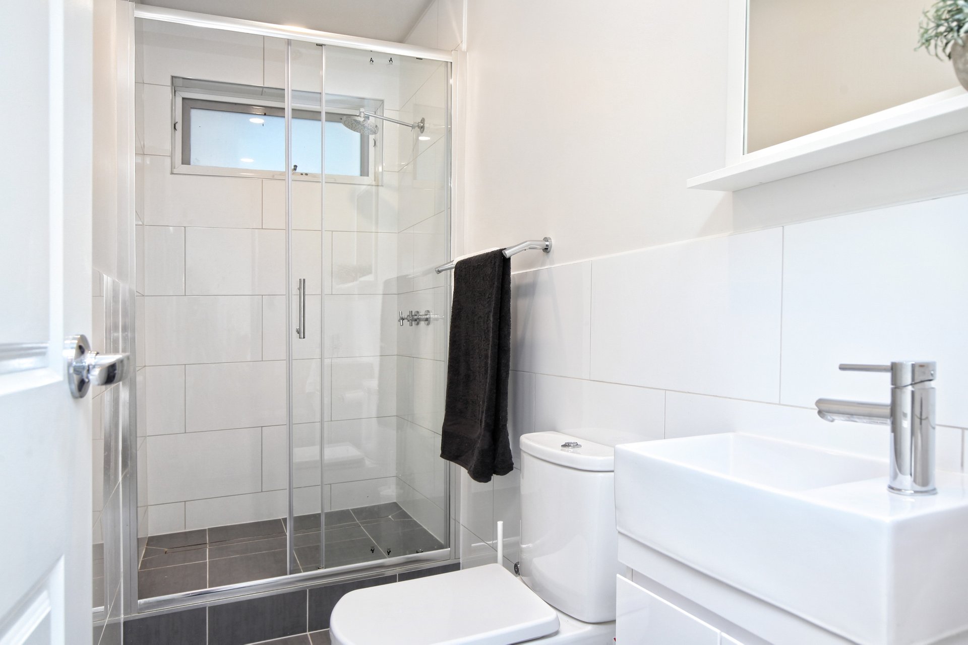 Property Gallery Thumbnail 12