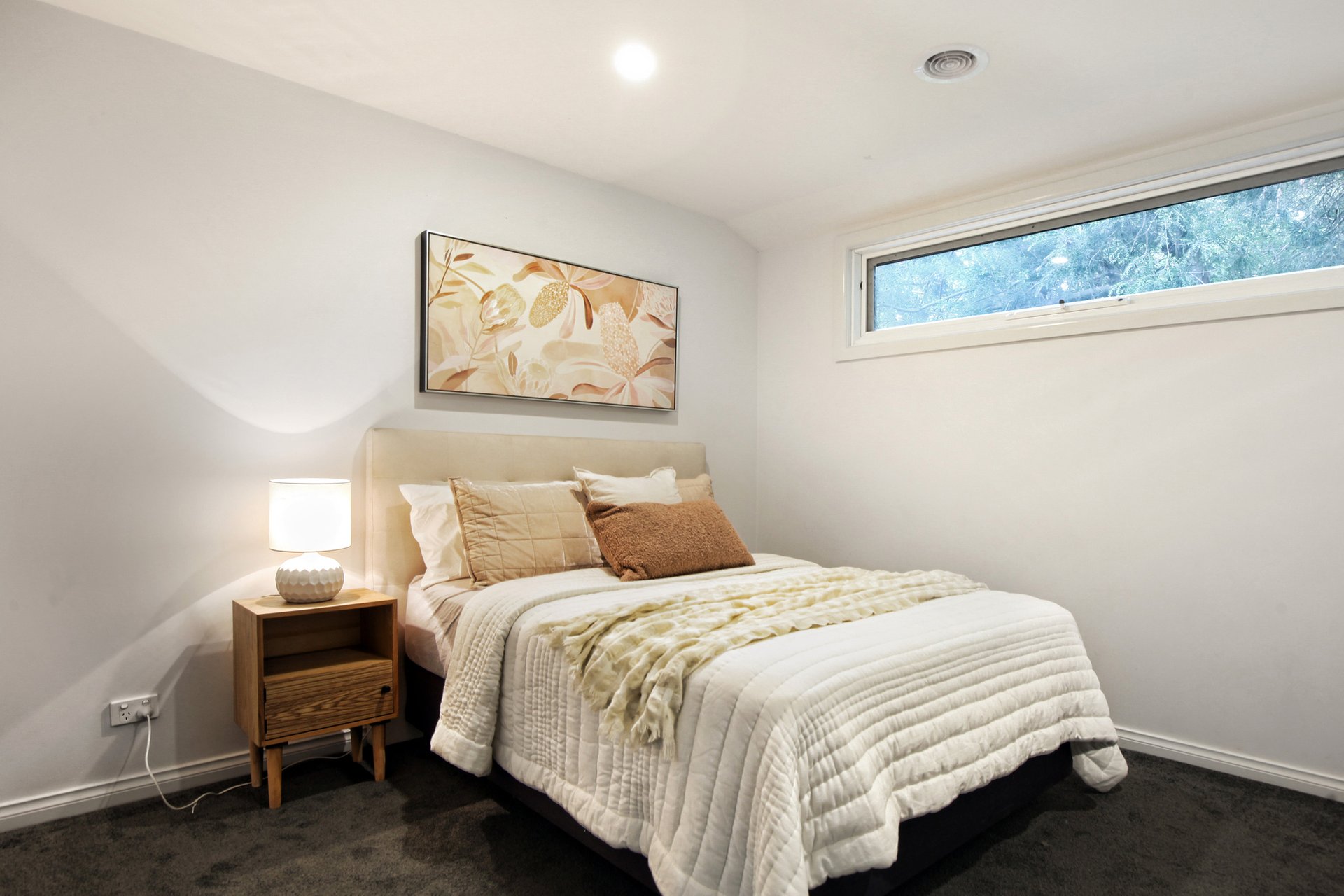 Property Gallery Thumbnail 15