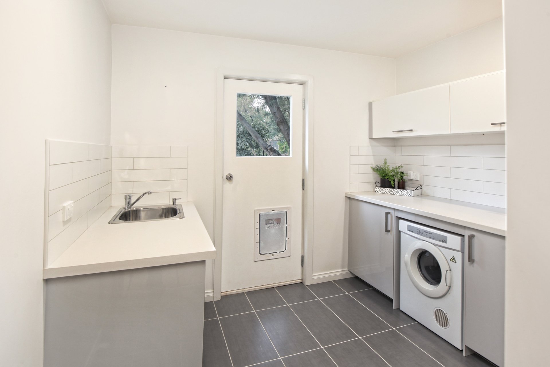 Property Gallery Thumbnail 18