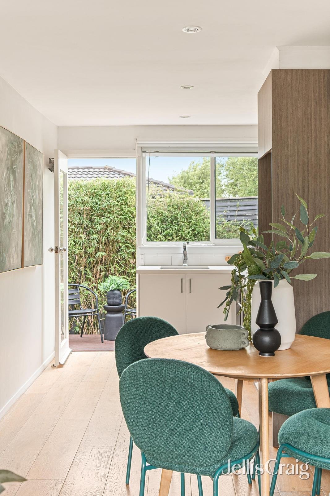 3/2 Ashmore Avenue, Mordialloc image 10