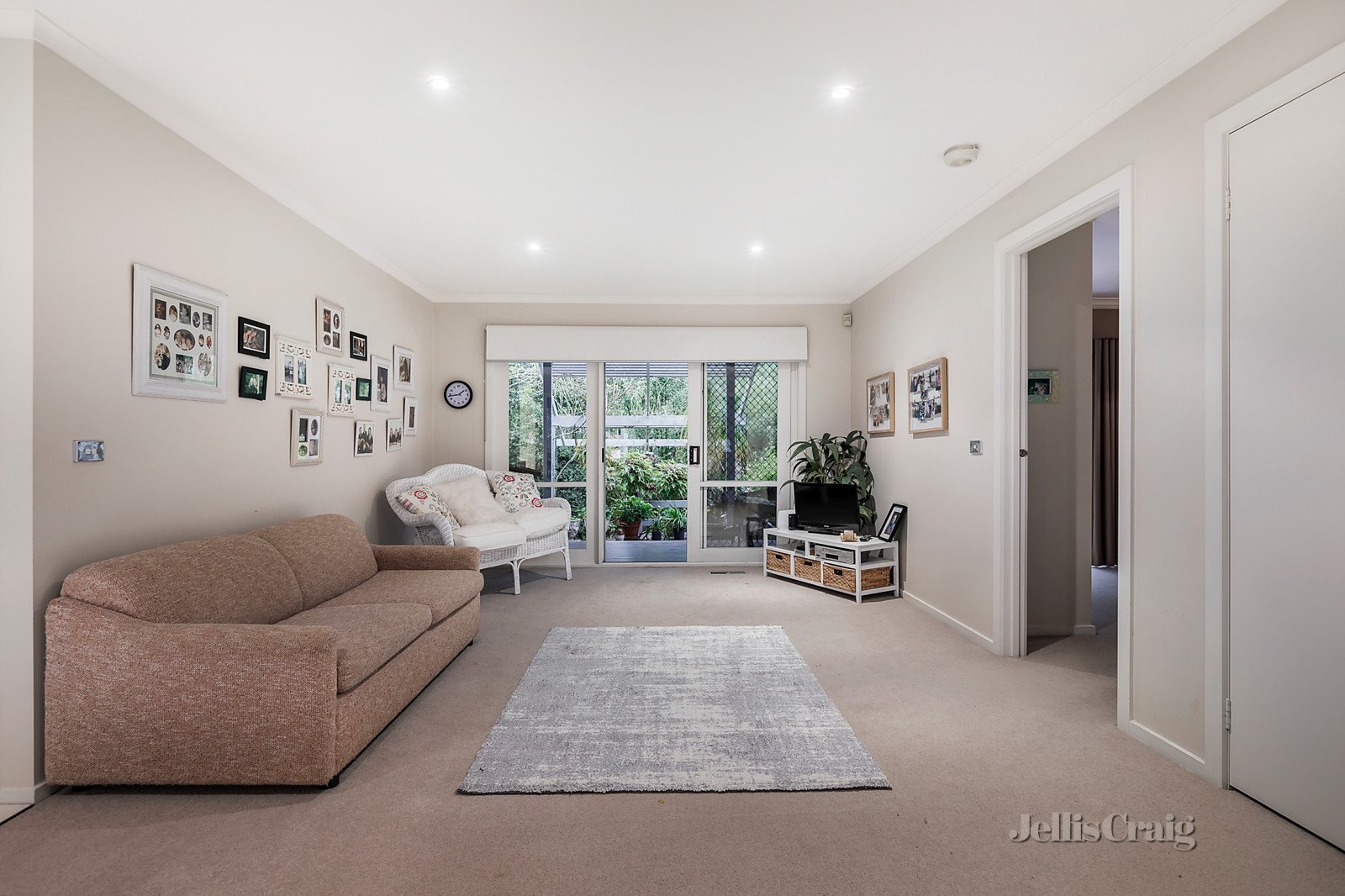 32 Baradine Terrace, Donvale image 12