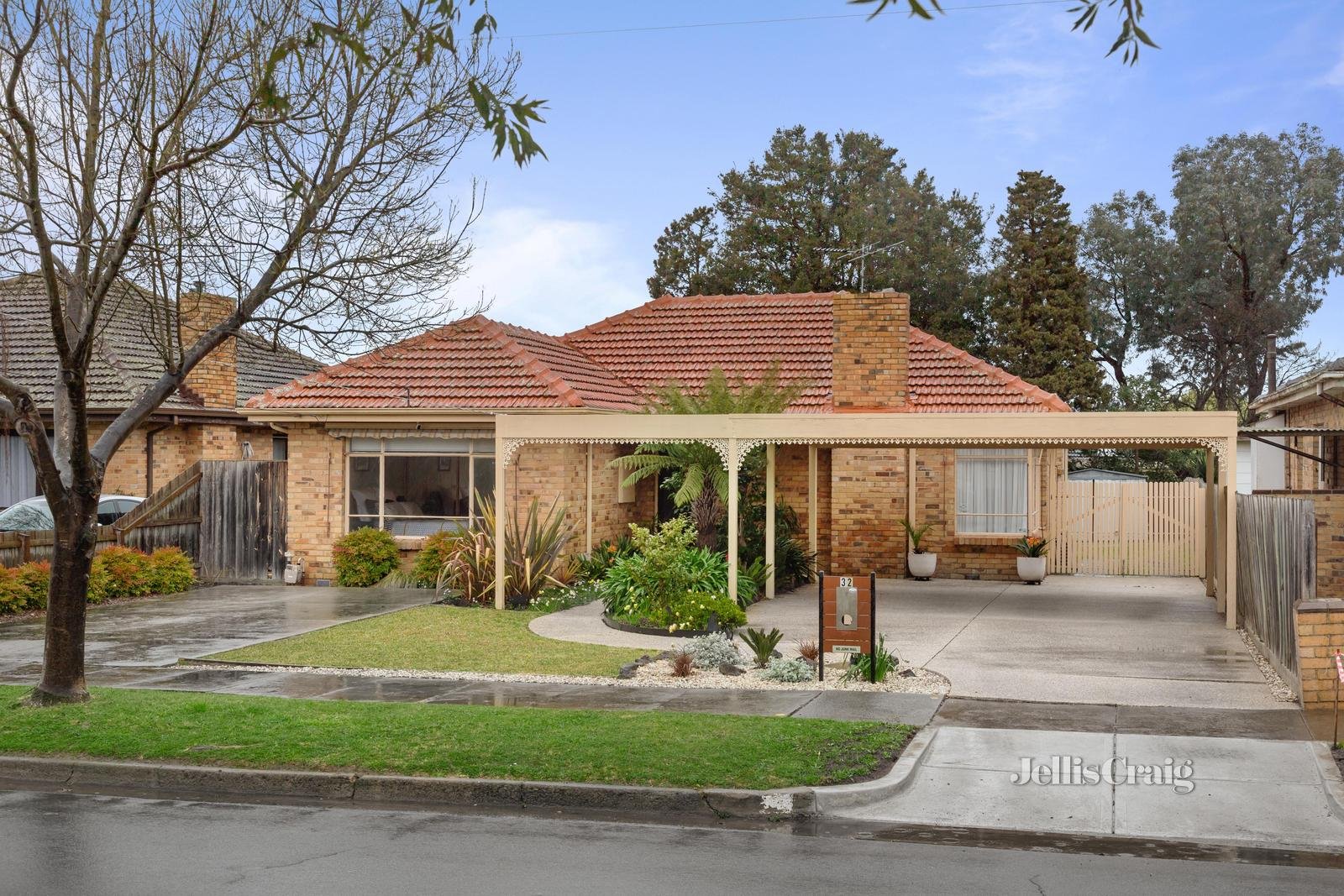 32 Beddoe Avenue, Bentleigh East image 1