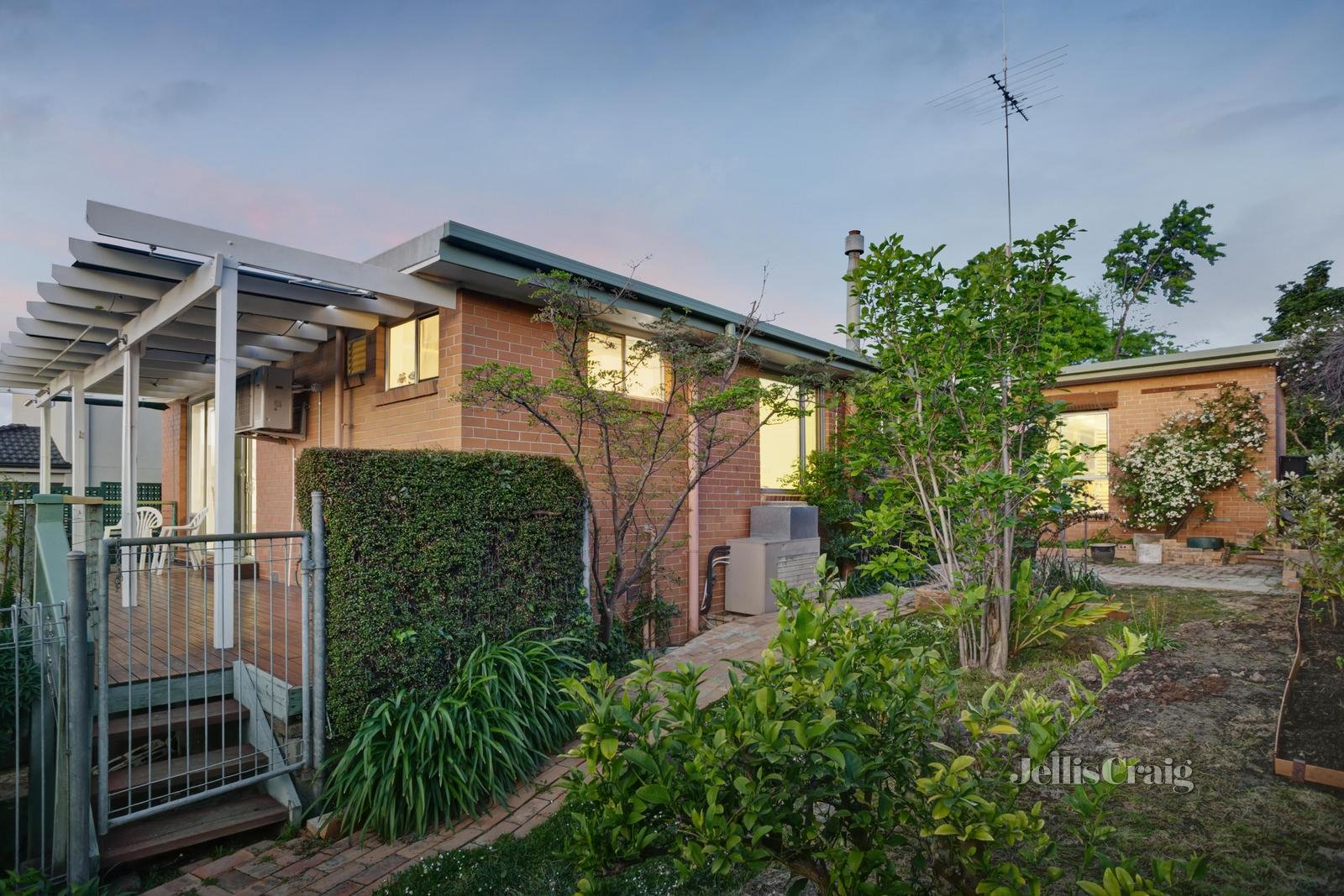 32 Bolinda Road, Balwyn North image 10