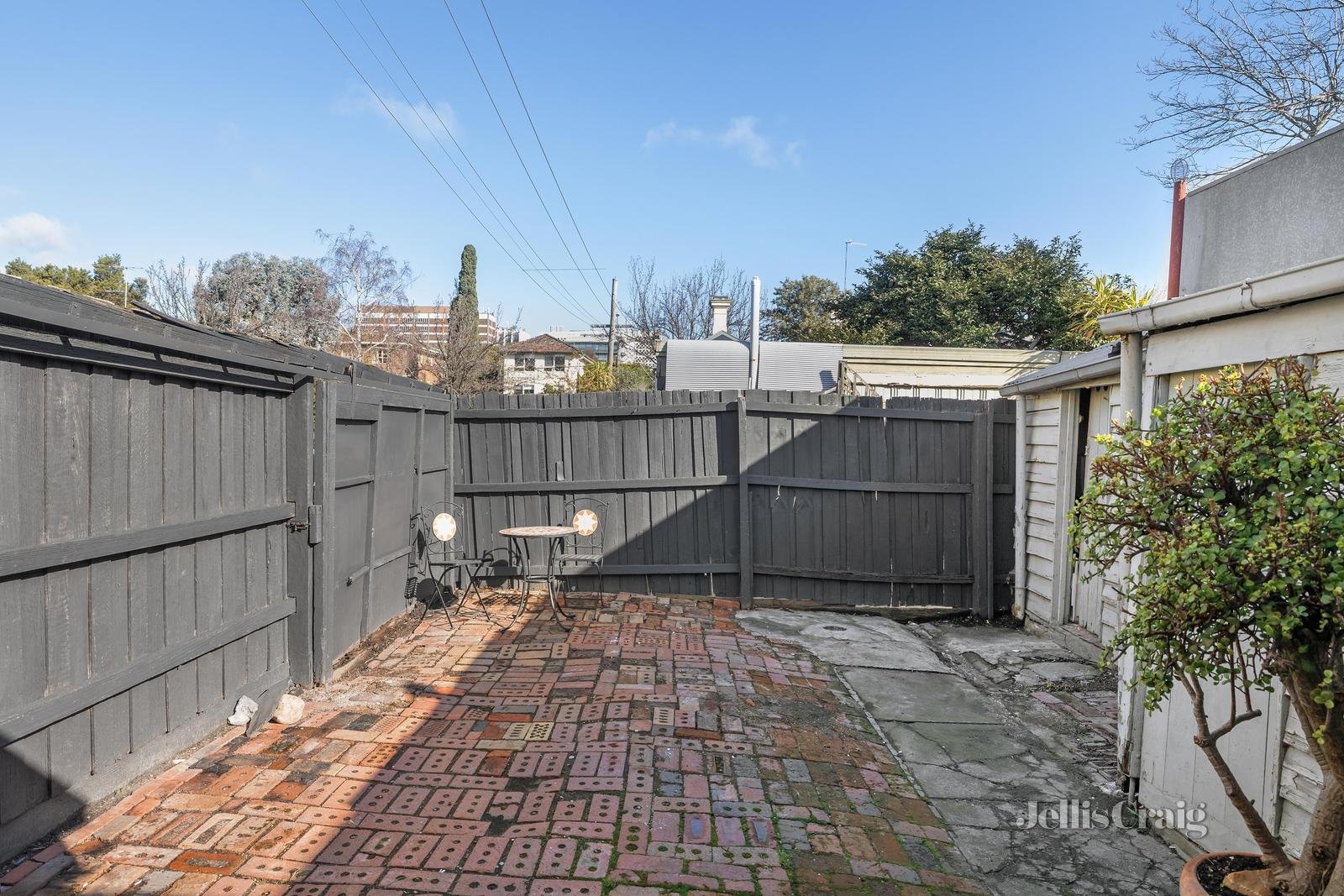 32 Bowen Street, Hawthorn image 7