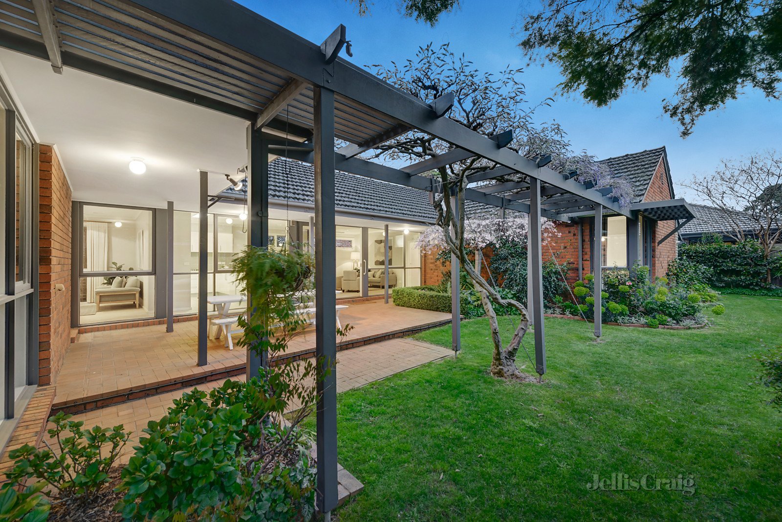 32 Boyd Street, Blackburn South image 9