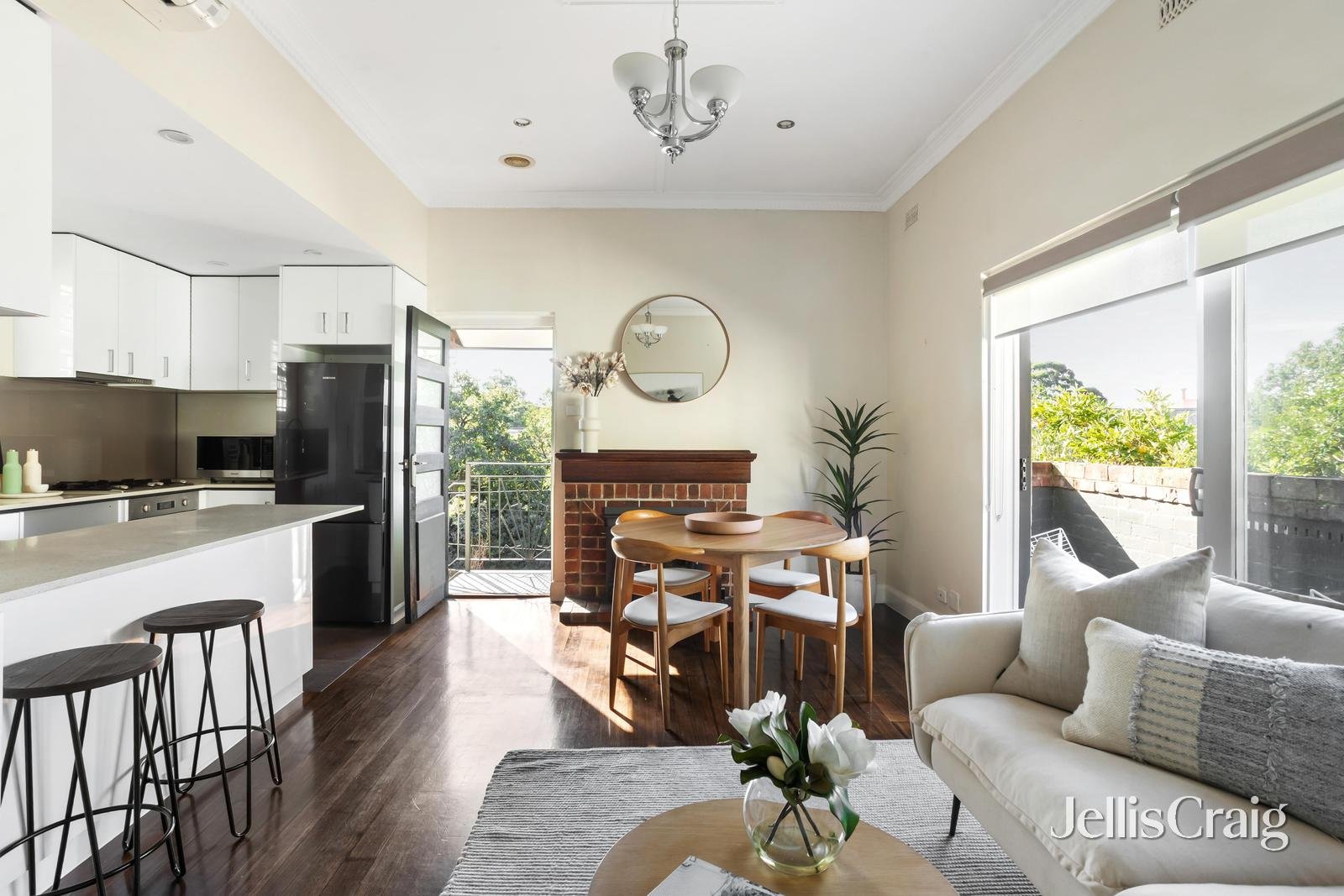 3/2 Brinsley Road, Camberwell image 3