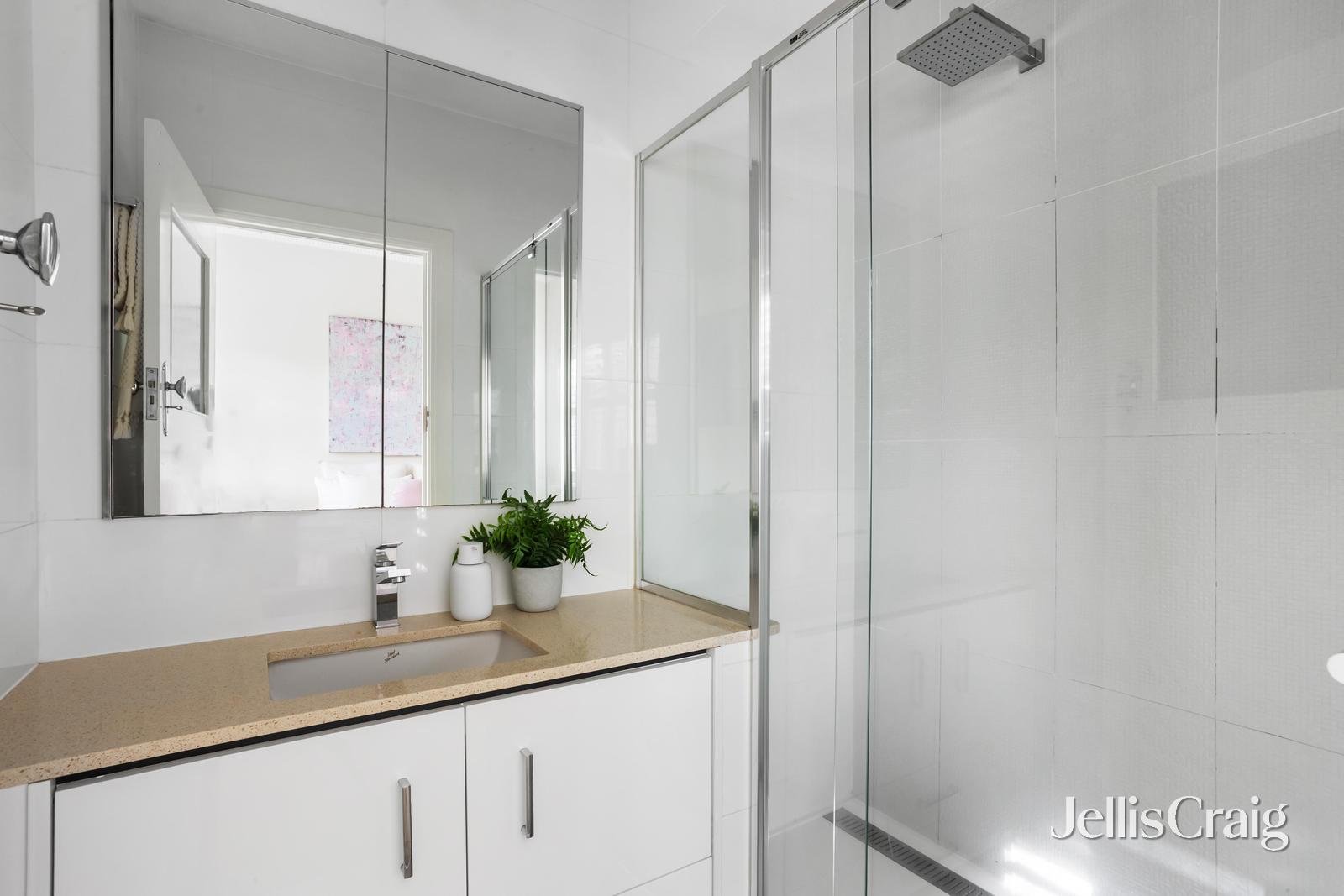 3/2 Brinsley Road, Camberwell image 11