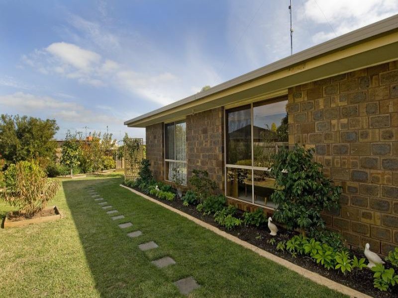 32 Bunganowee Drive, Clifton Springs image 10