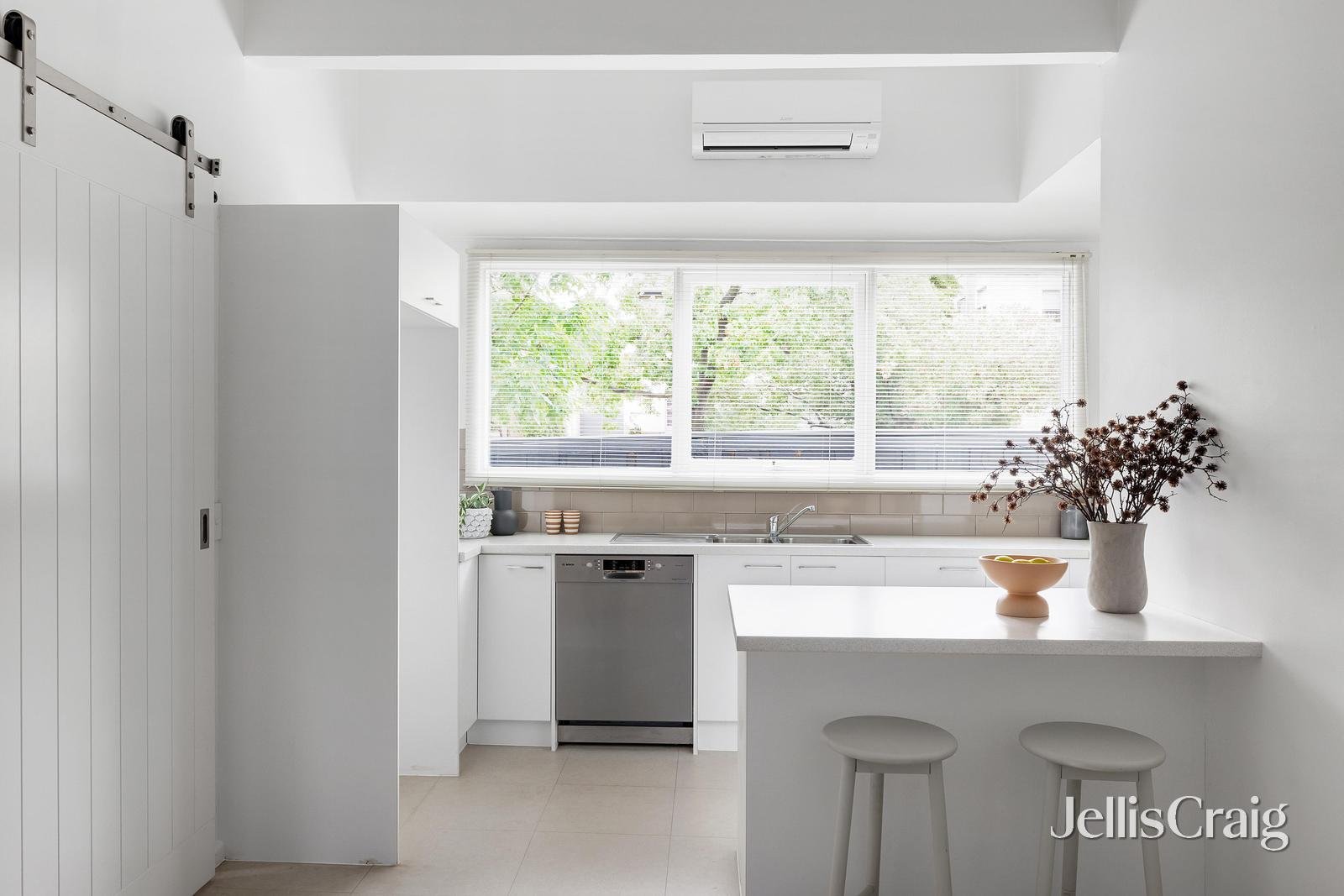 32 Cambridge Street, Armadale image 3