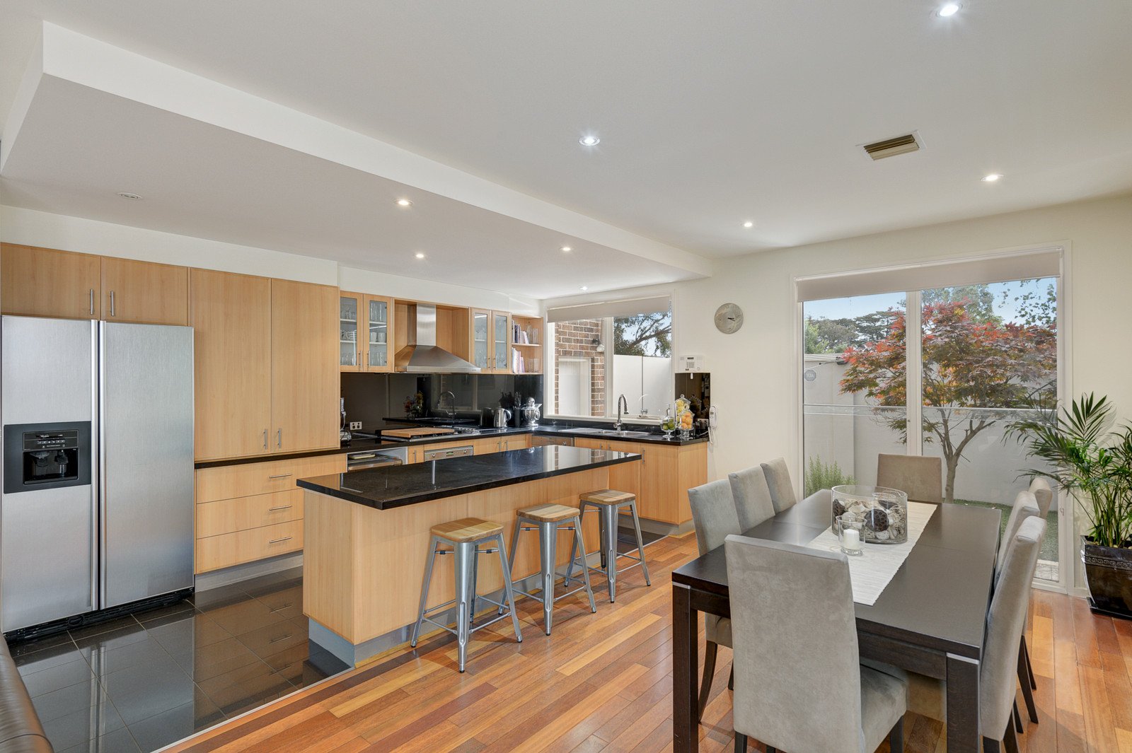 3/2 Carool Road, Ashburton image 2