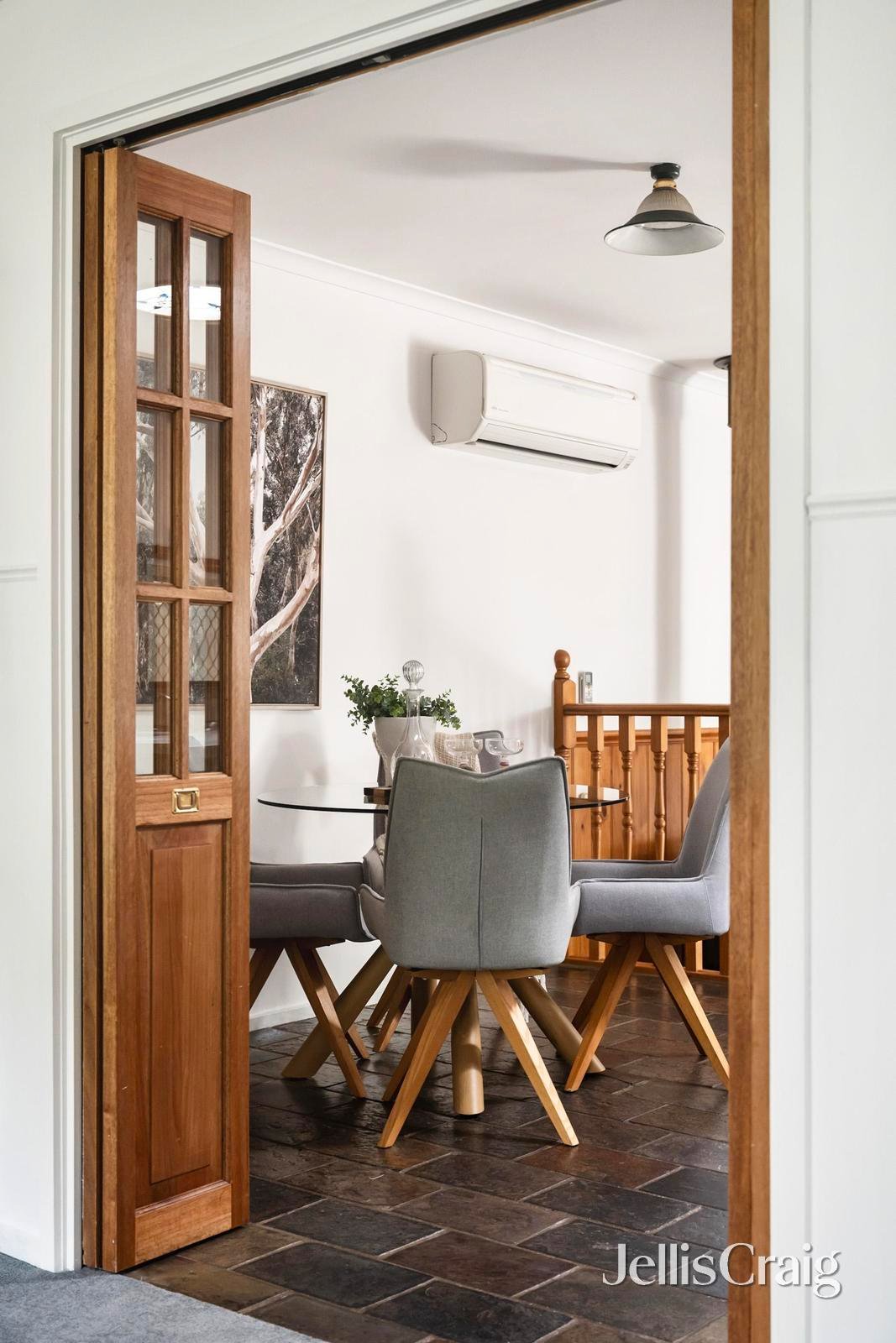 32 Chevalier Crescent, Mooroolbark image 7