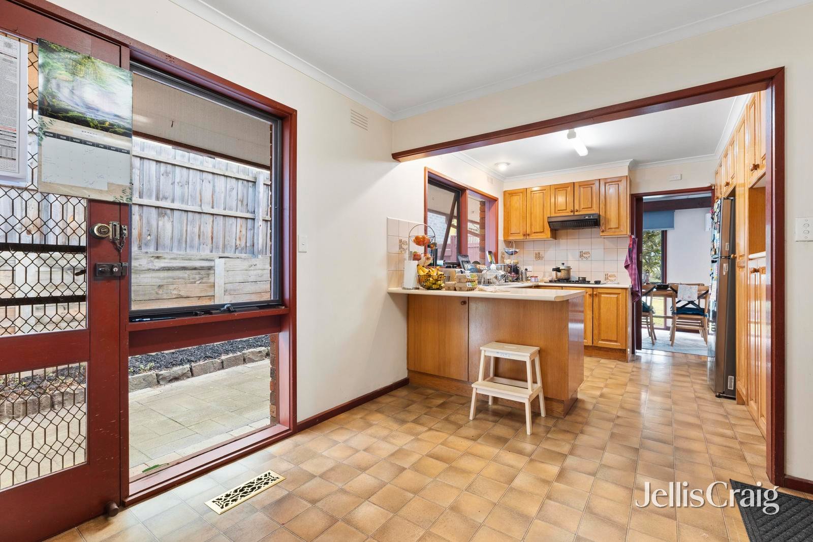 32 Chivers Avenue, Glen&nbsp;Waverley image 5