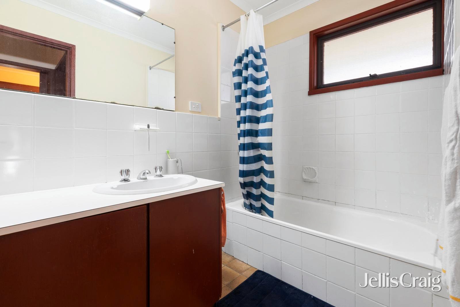 32 Chivers Avenue, Glen&nbsp;Waverley image 8
