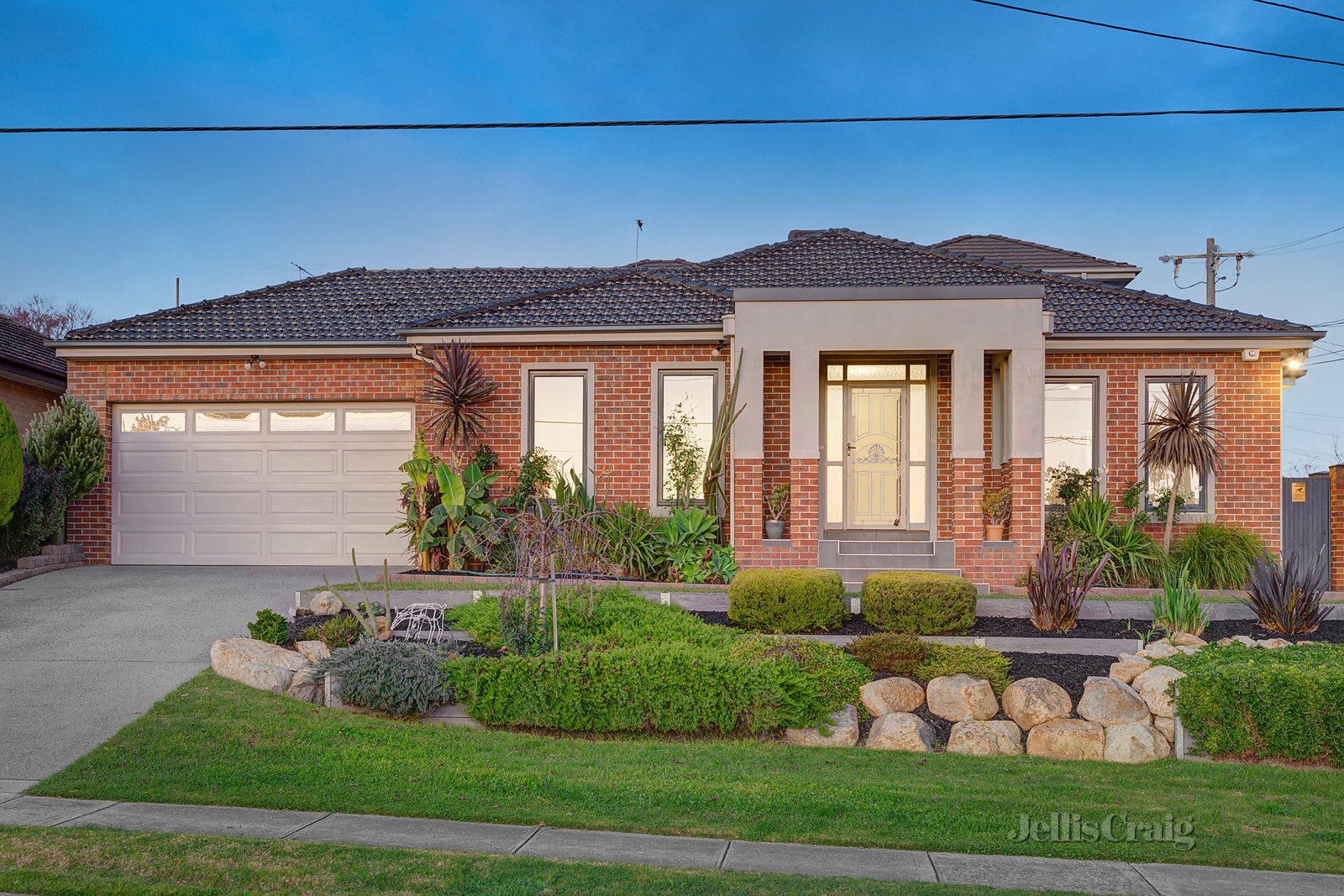 32 Church Road, Doncaster image 1