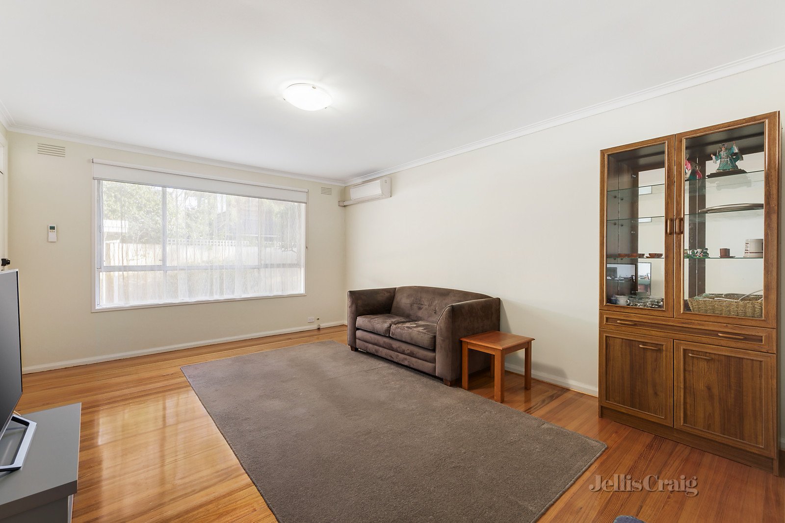 3/2 Clive Street, Mount Waverley image 2