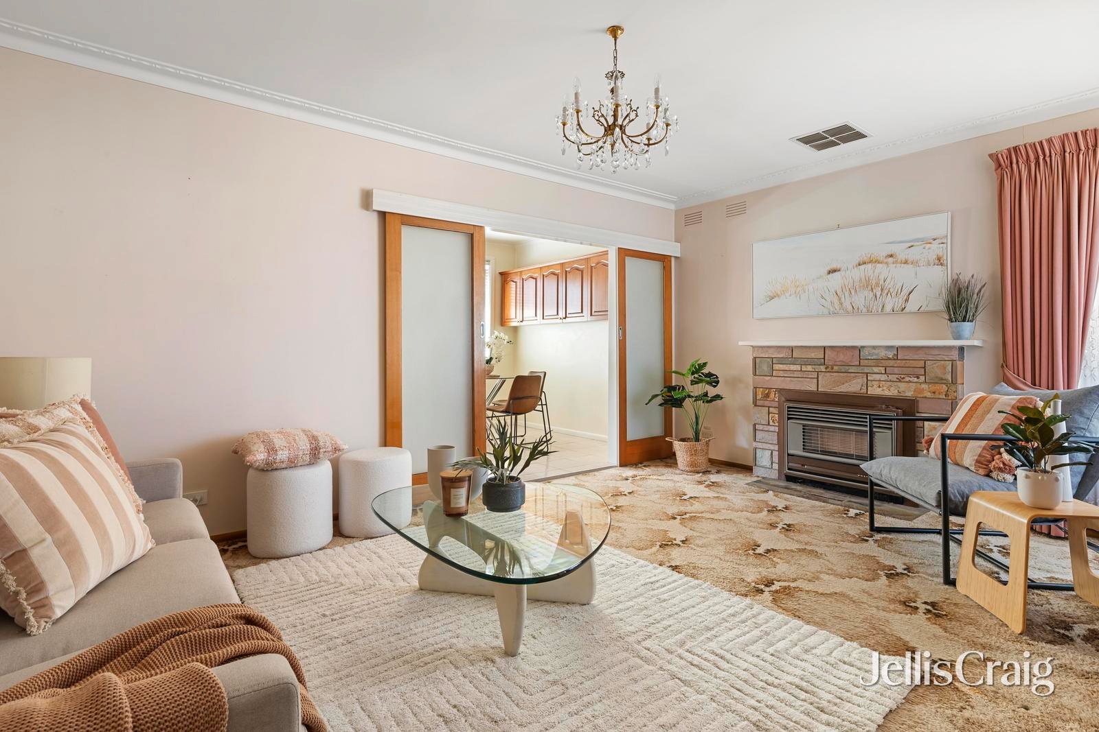 32 Club Avenue, Kingsbury image 2