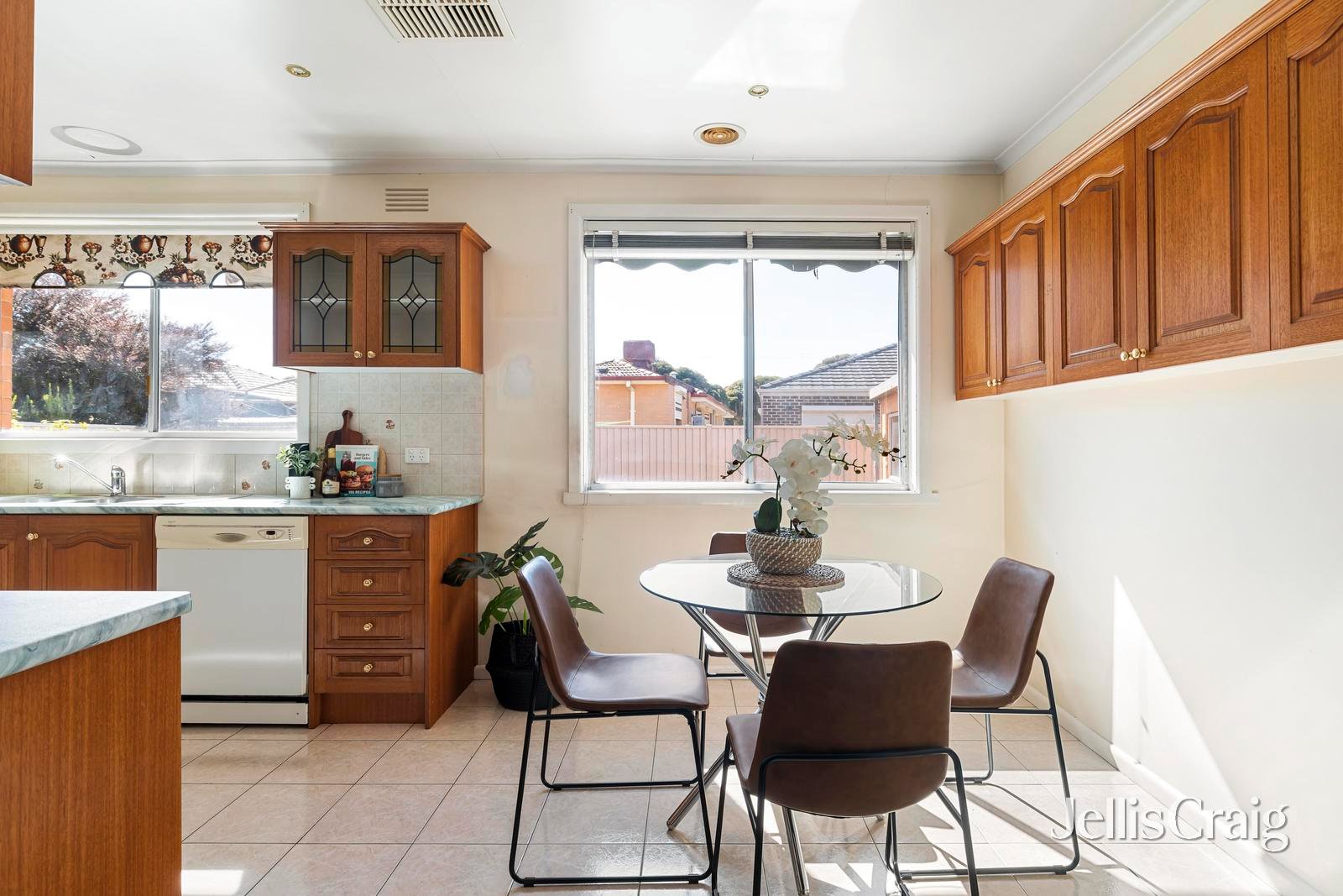32 Club Avenue, Kingsbury image 4