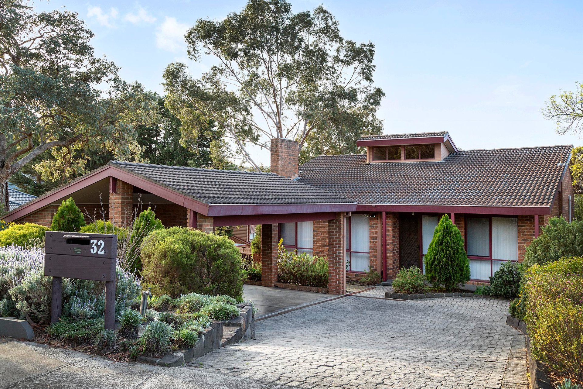 32 Covala Court, St Helena image 1