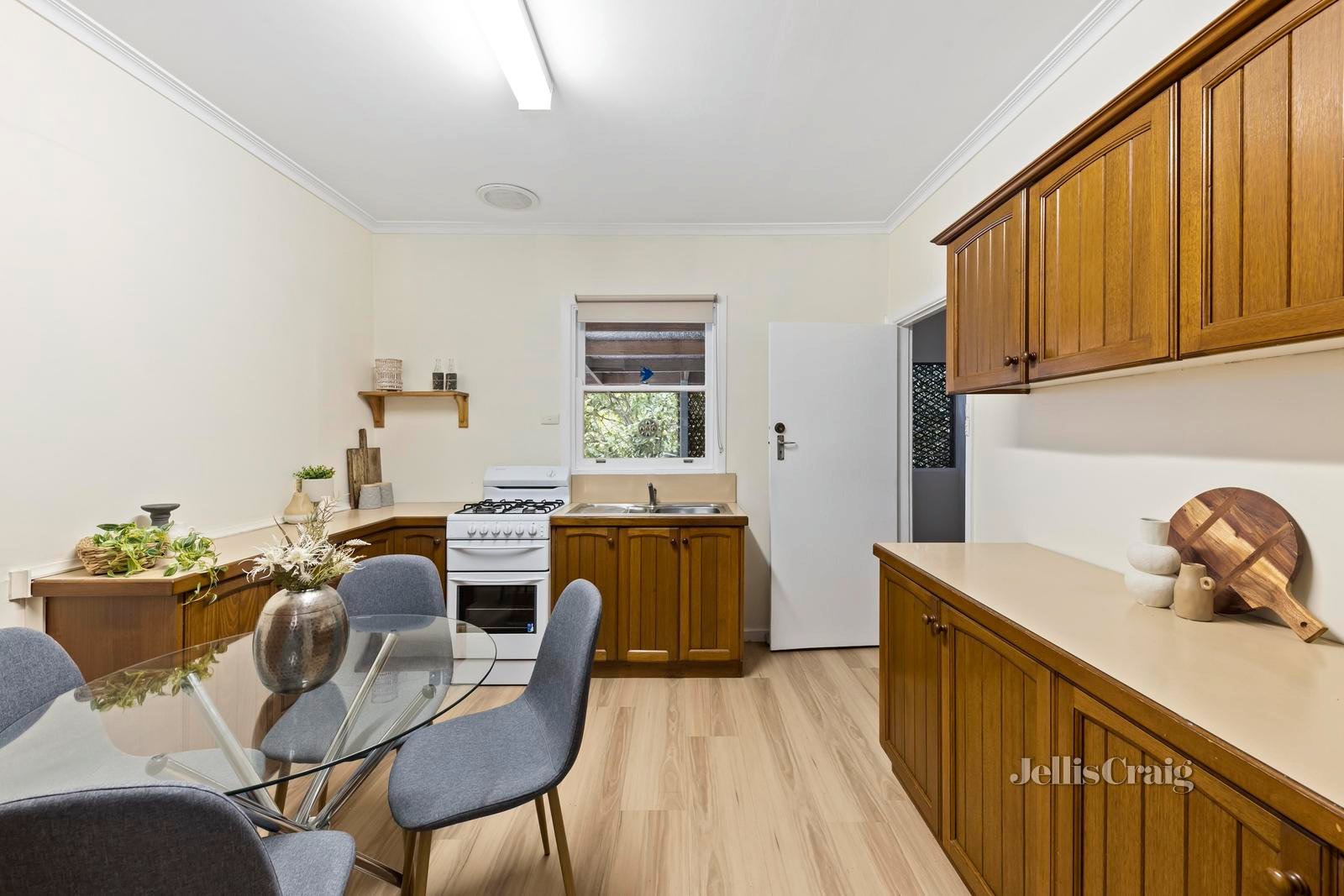 32 Croydon Road, Croydon image 3