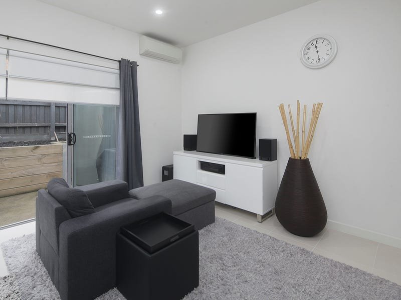 Property Gallery Thumbnail 3