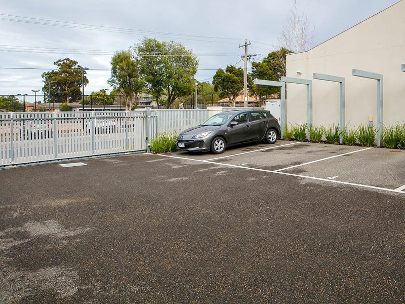 Property Gallery Thumbnail 8