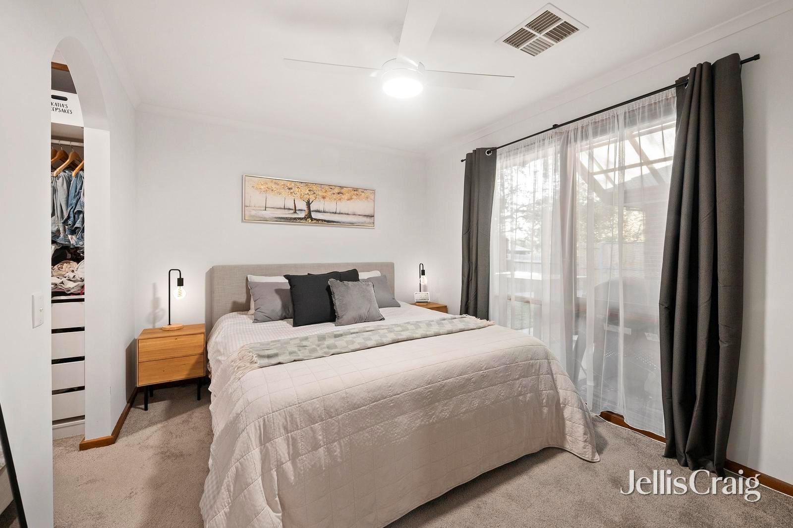 32 Danielle Crescent, Heathmont image 6