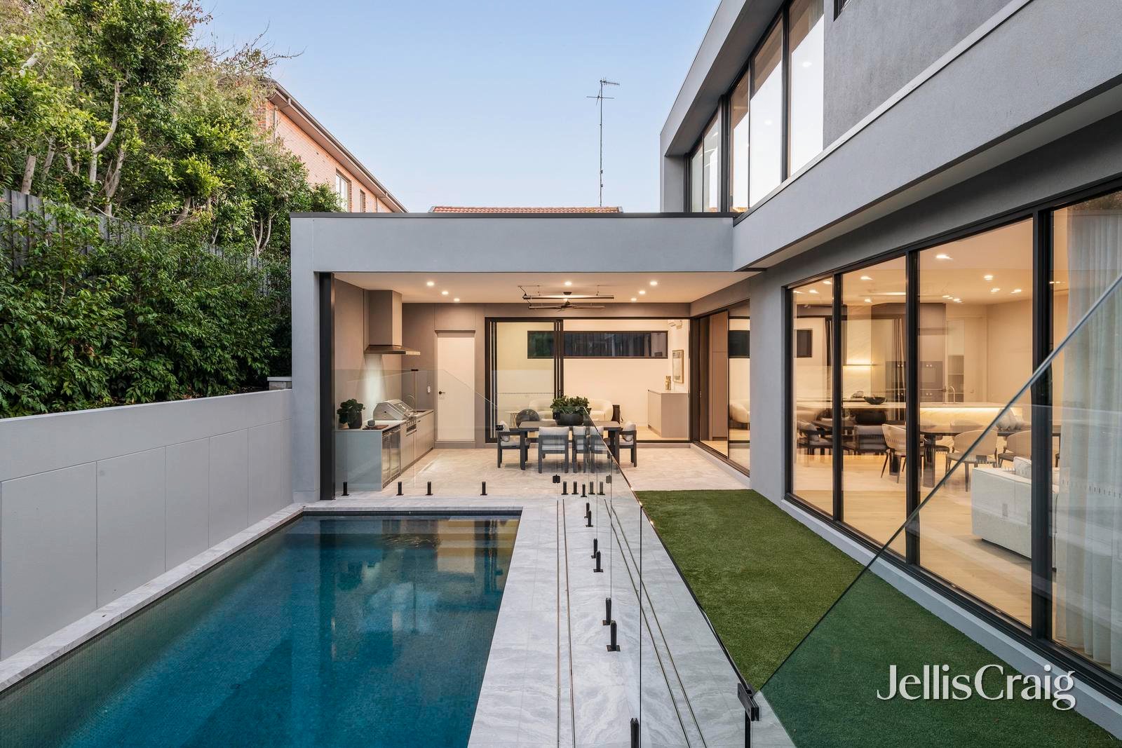 32 Davis Street, Kew image 21