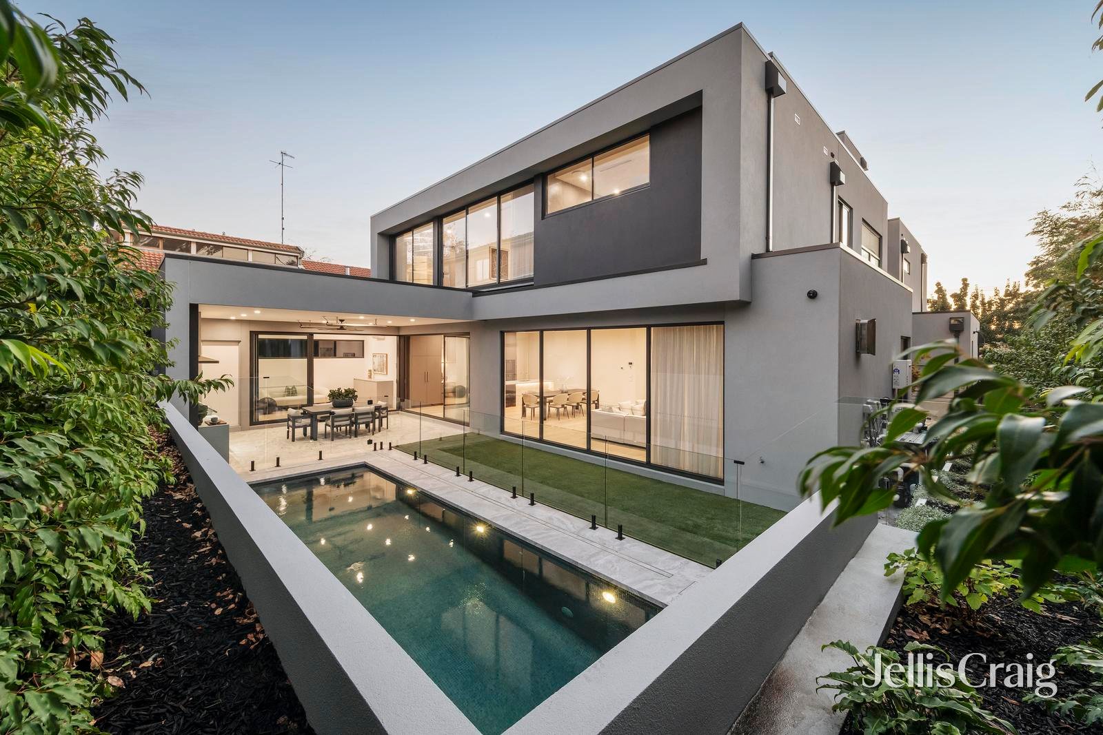 32 Davis Street, Kew image 25