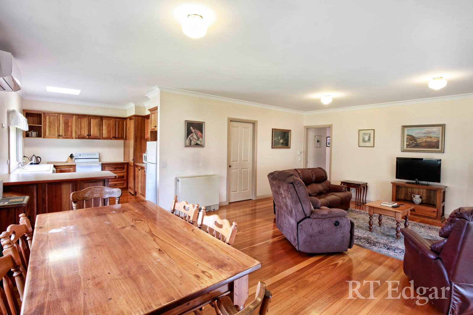 Property Gallery Thumbnail 6